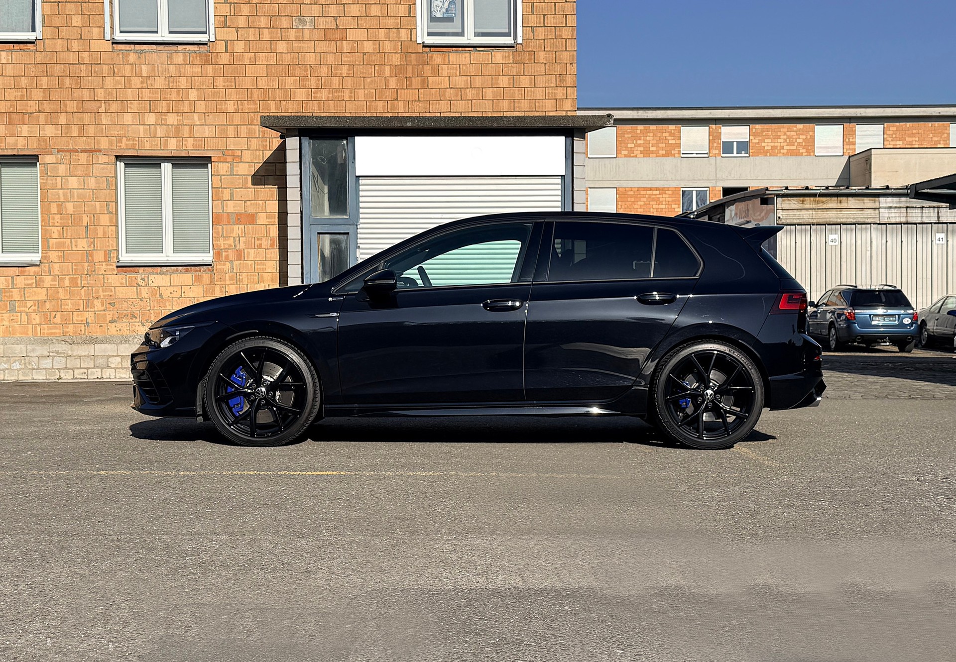 VW Golf 2.0 TSI R DSG 4Motion-image-10