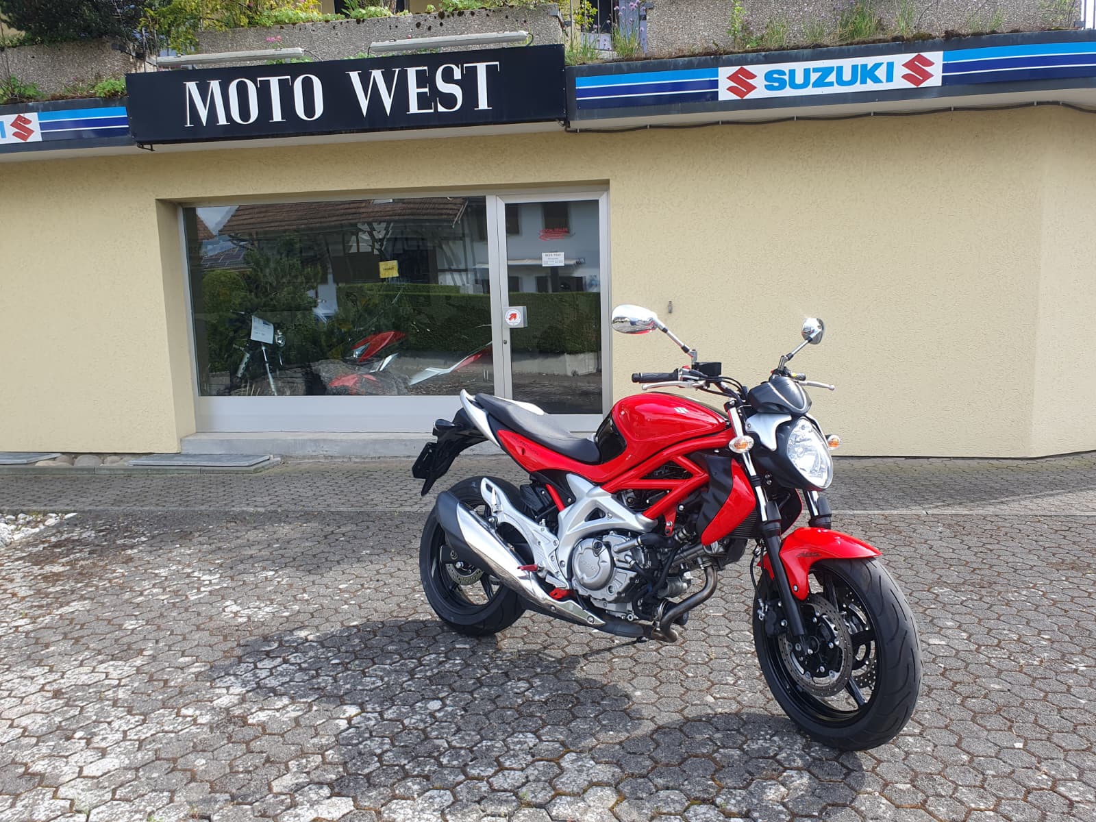 SUZUKI SFV 650 Gladius ABS