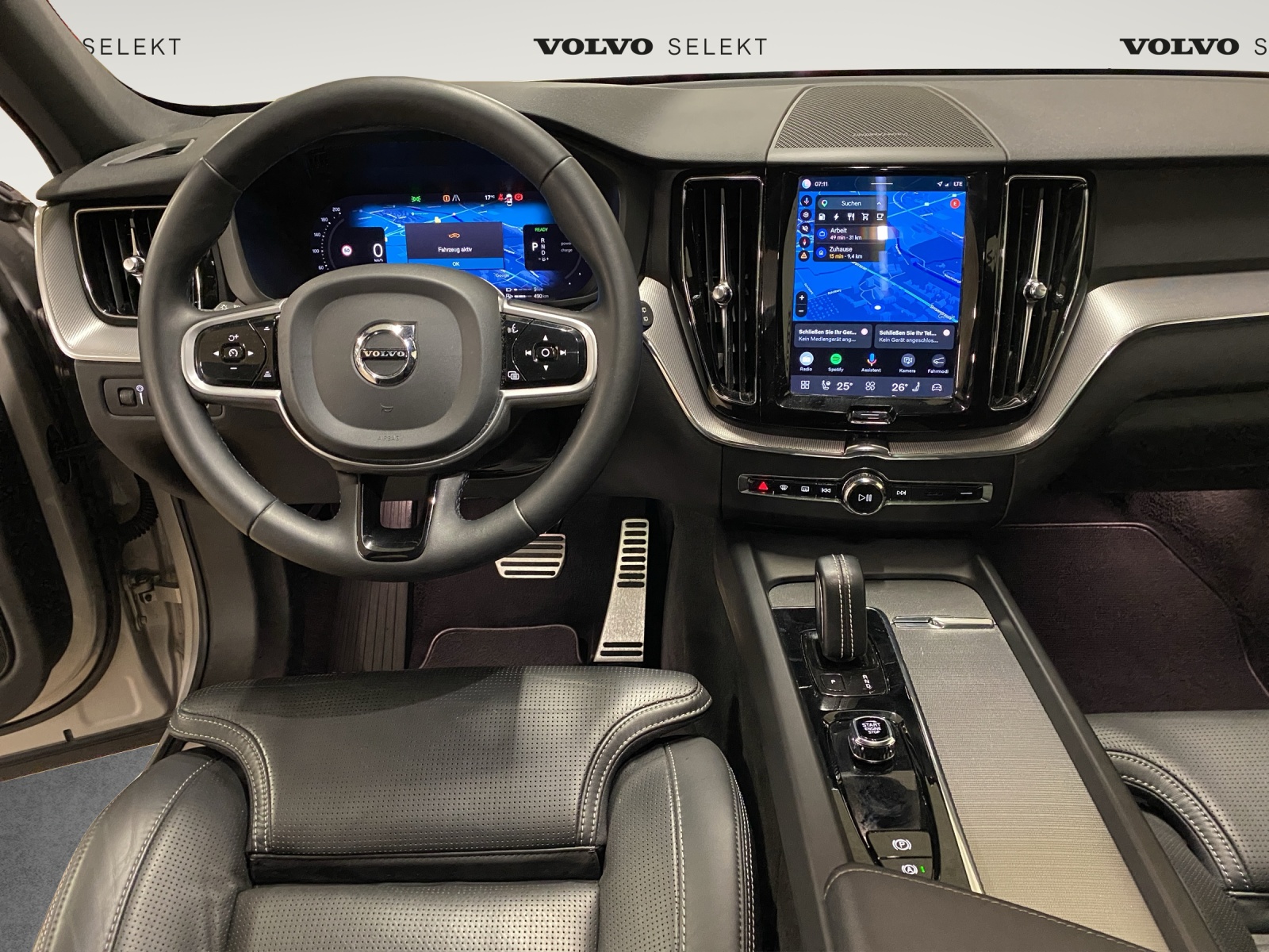 VOLVO XC60 2.0 T6 TE R-Design eAWD-image-9