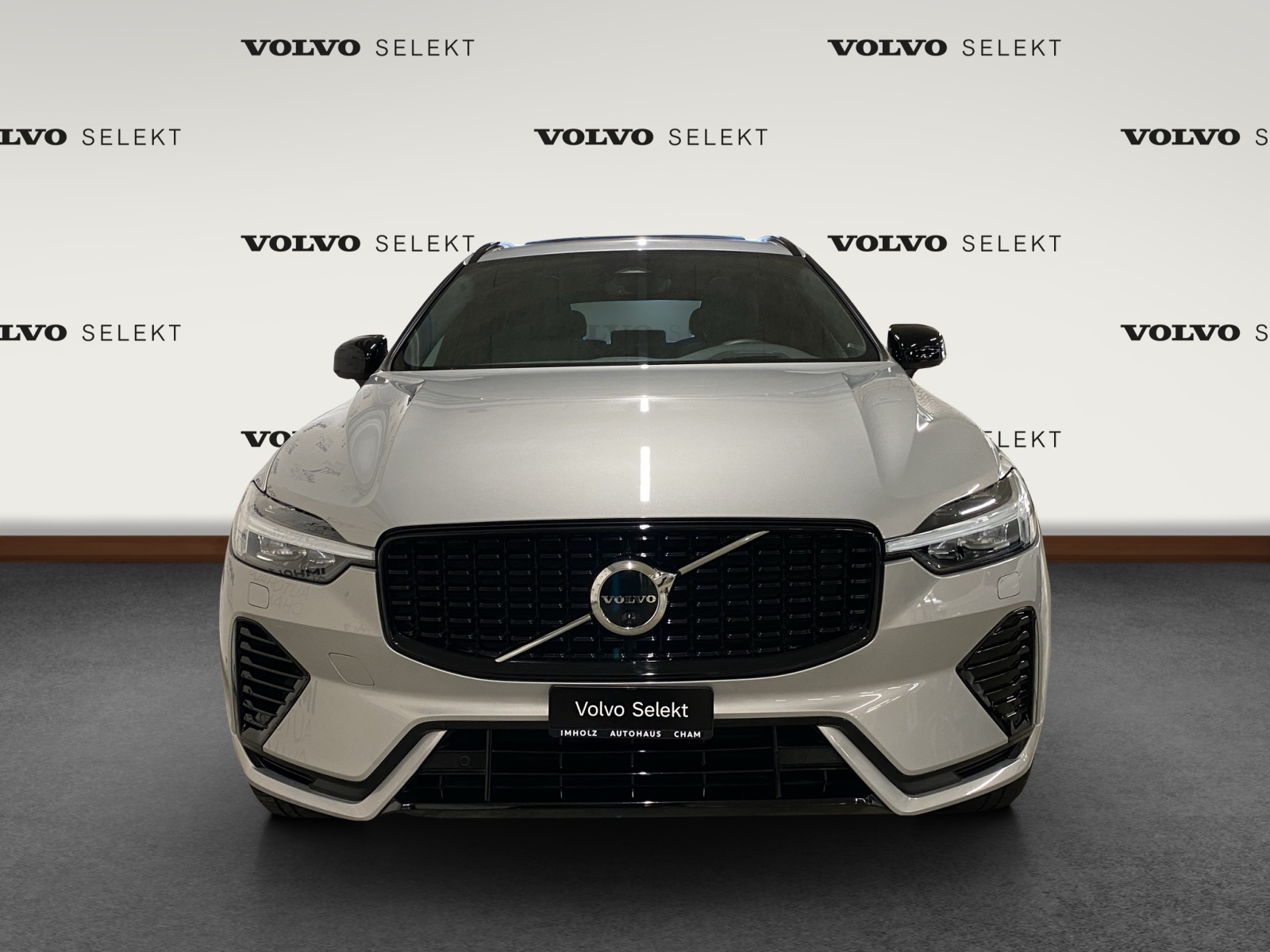 VOLVO XC60 2.0 T6 TE R-Design eAWD-image-4