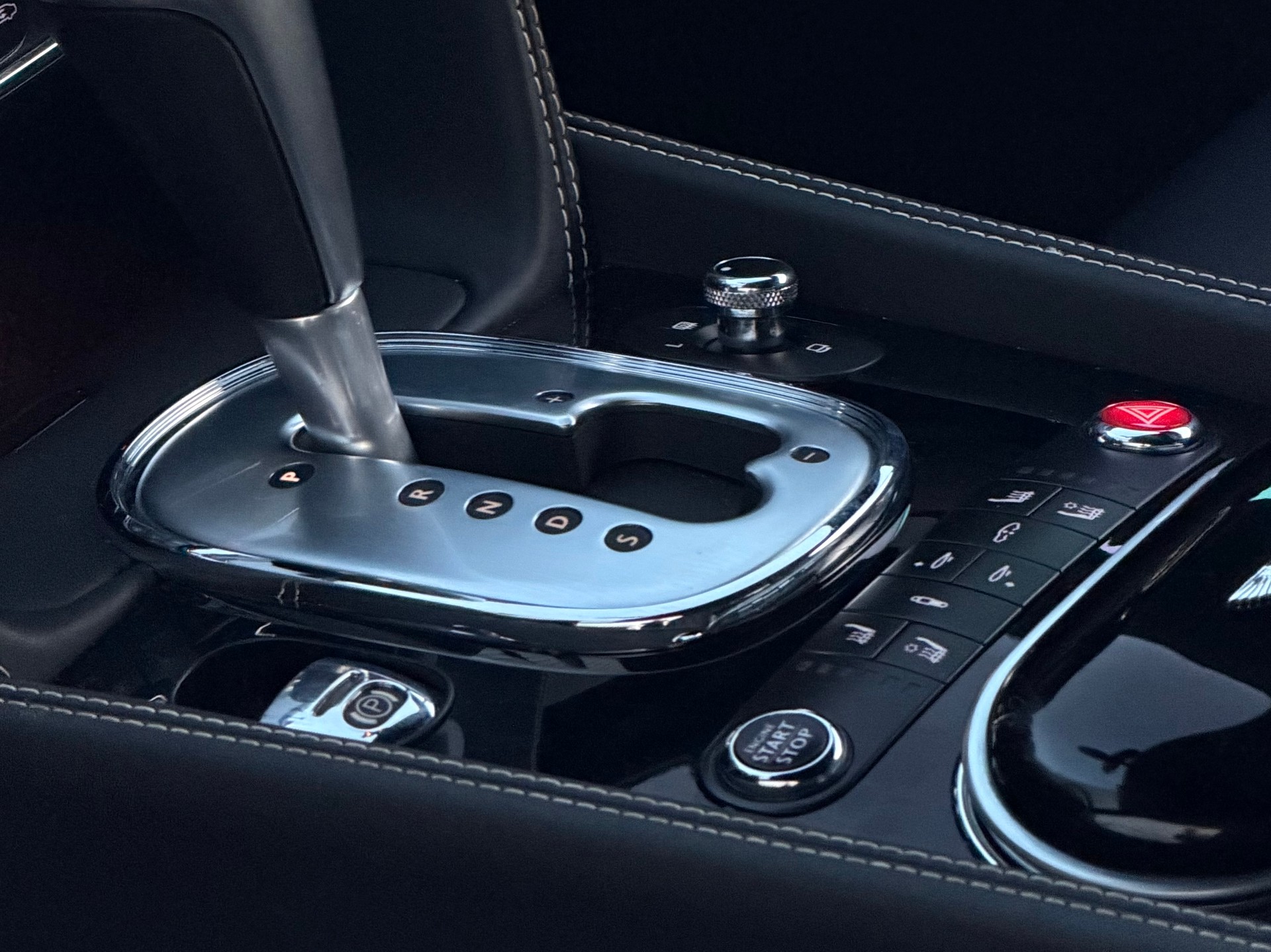 BENTLEY Continental GT 4.0 V8 S-image-5