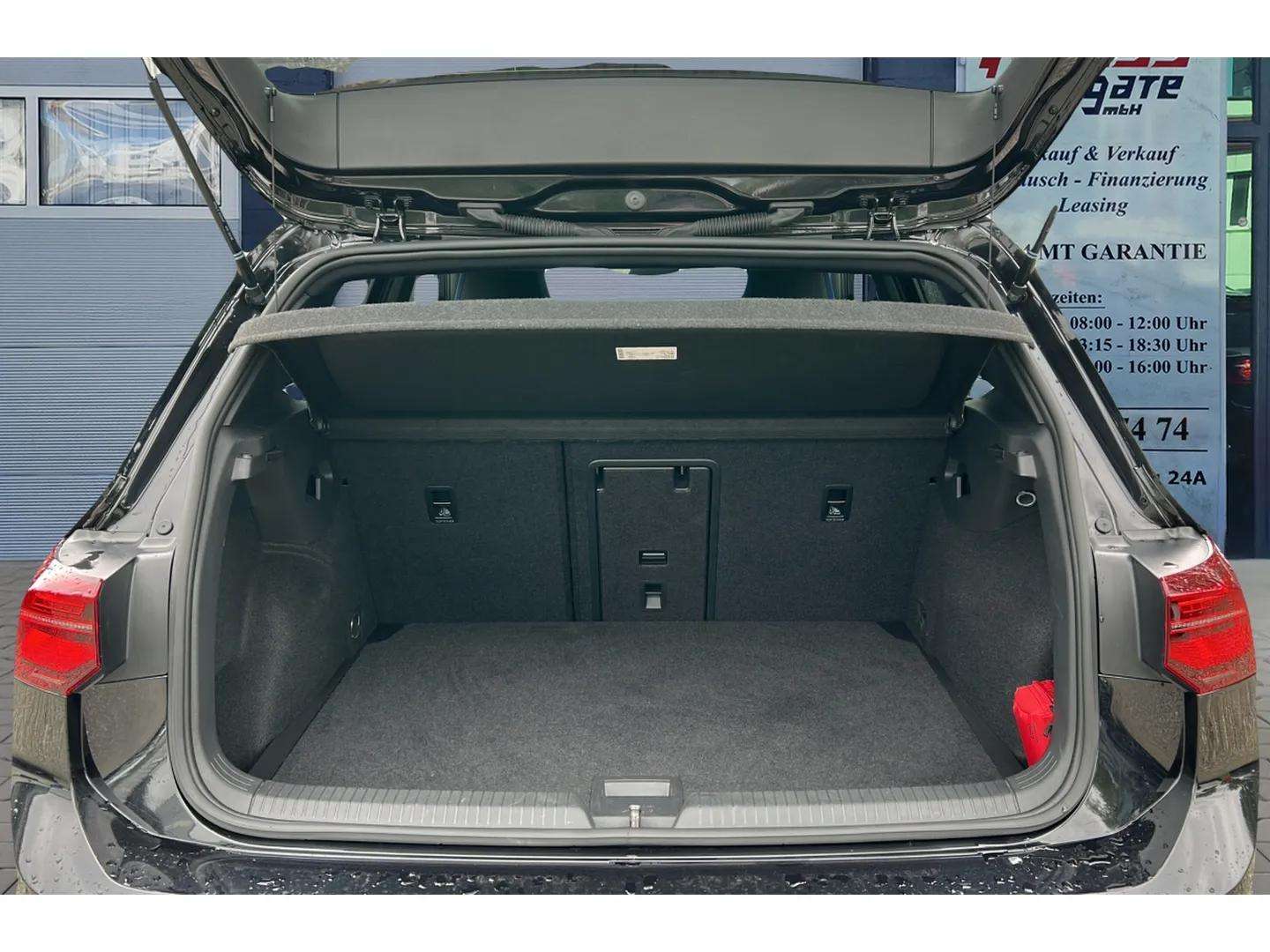 VW Golf 2.0 TSI R DSG 4Motion mit Leder & Akrapovic + DCC-image-14