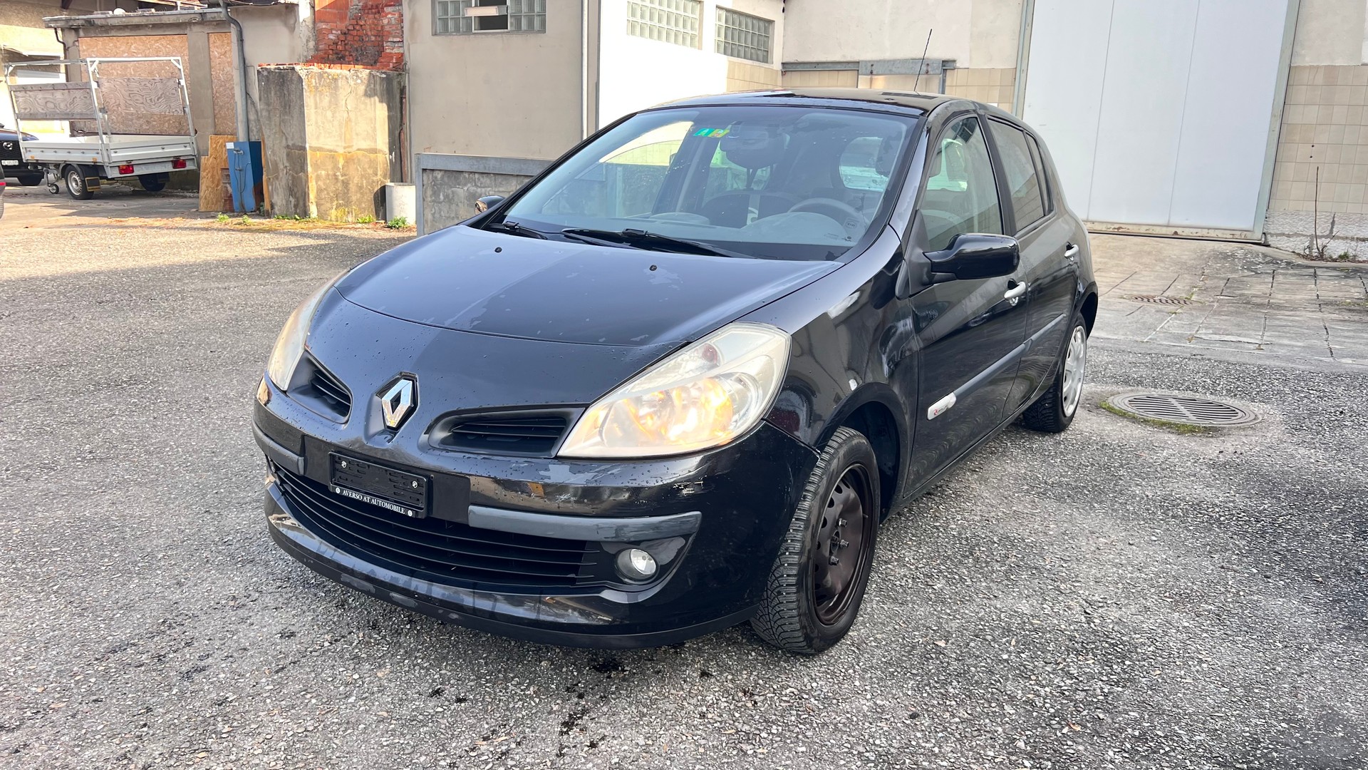 RENAULT Clio 1.2 16V Dynamique