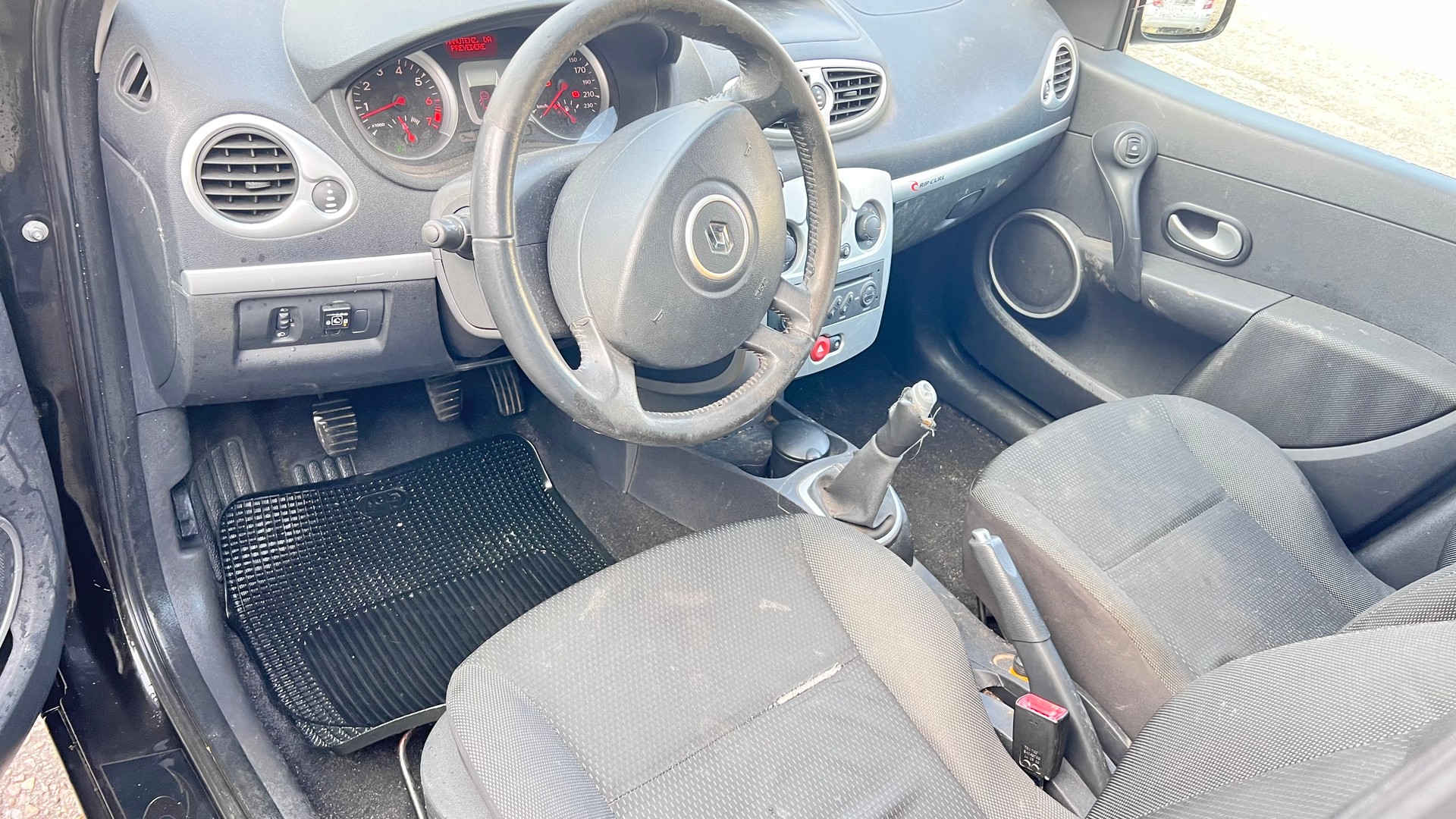 RENAULT Clio 1.2 16V Dynamique-image-5