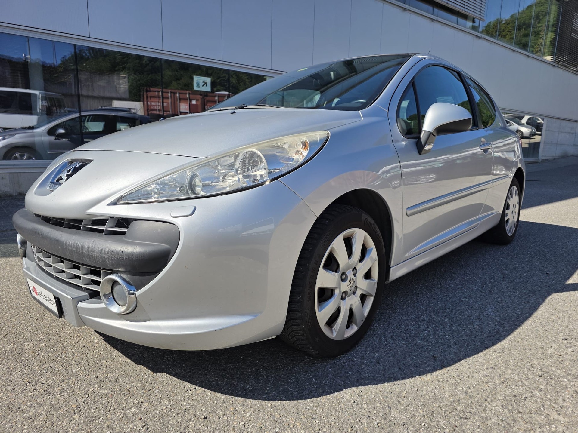 PEUGEOT 207 1.6 HDI XS Premium-image-0