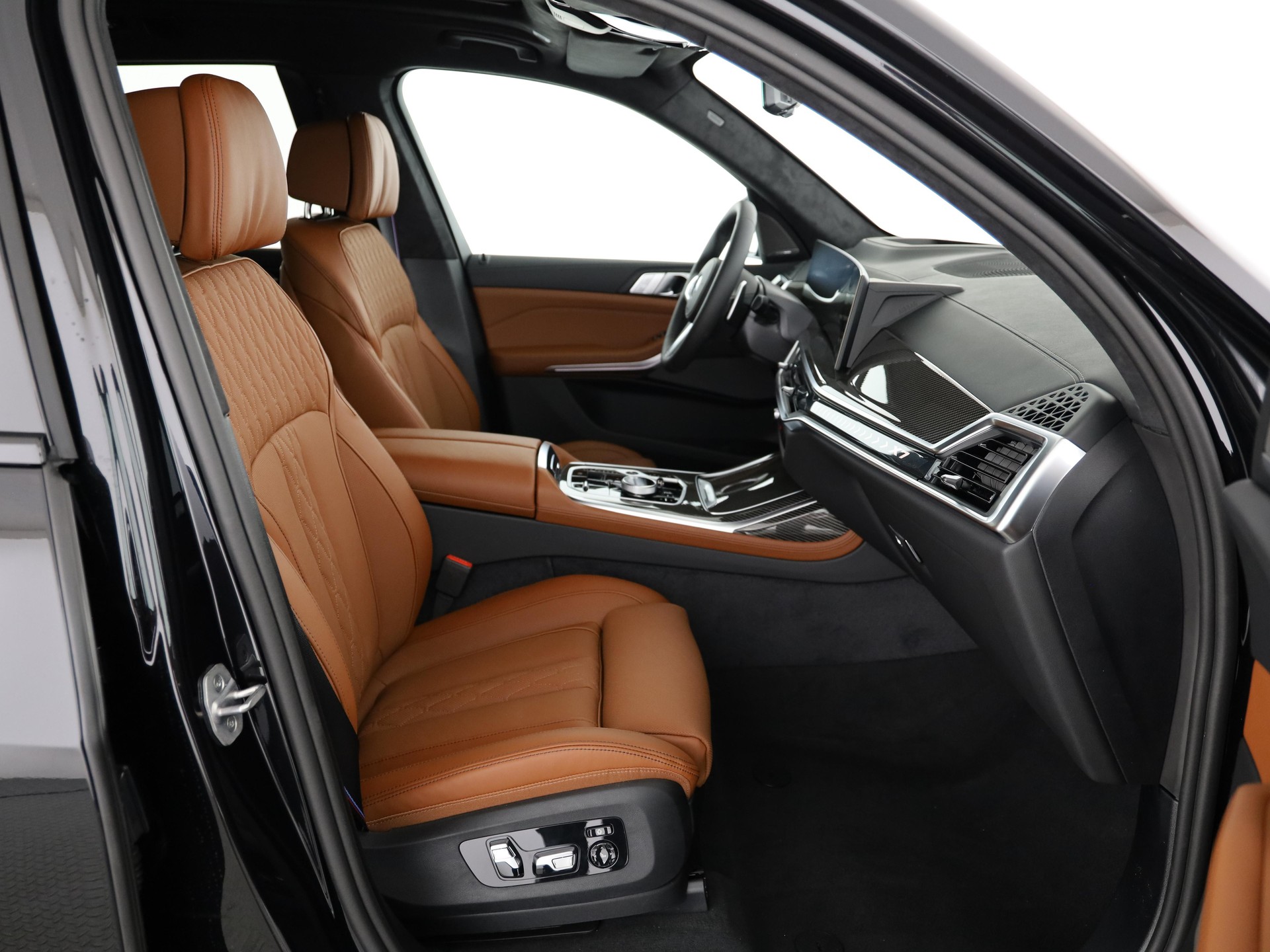 BMW X7 40d xDrive SAG-image-13
