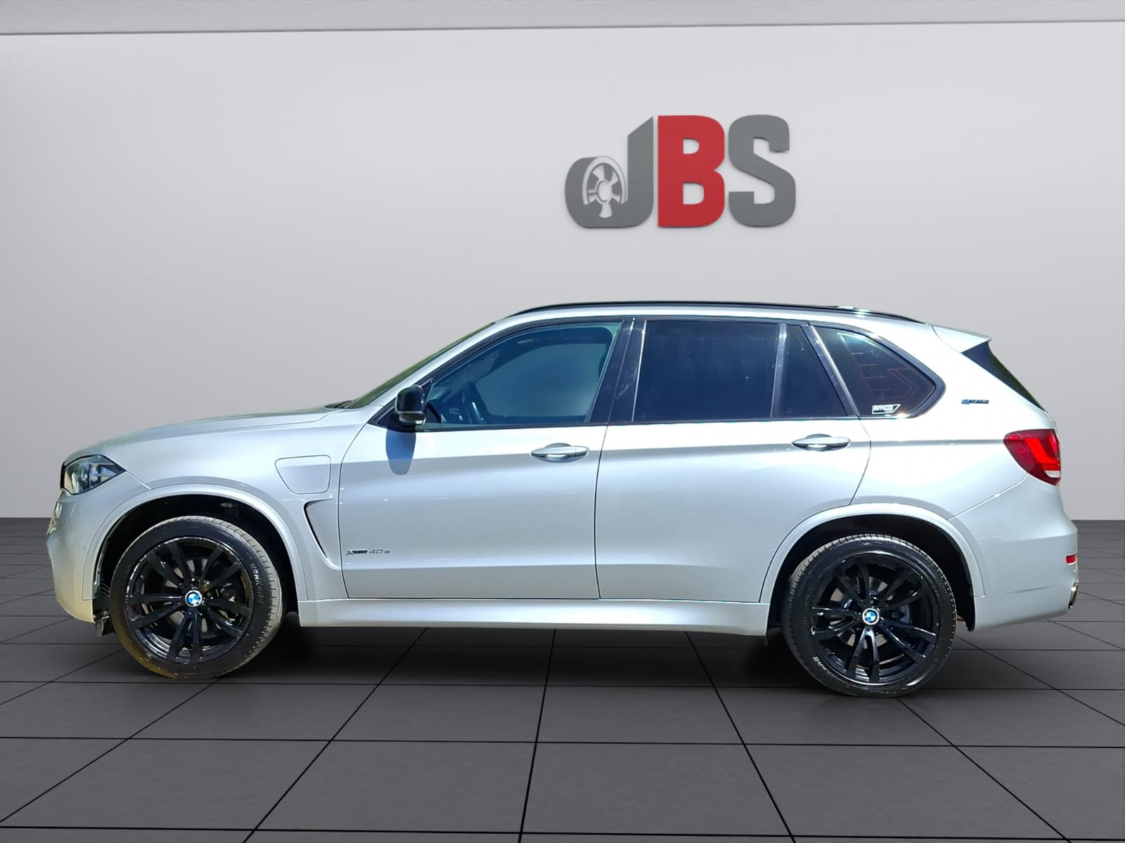 BMW X5 xDrive 40e Pack M iPerformance Steptronic-showroom-element-3