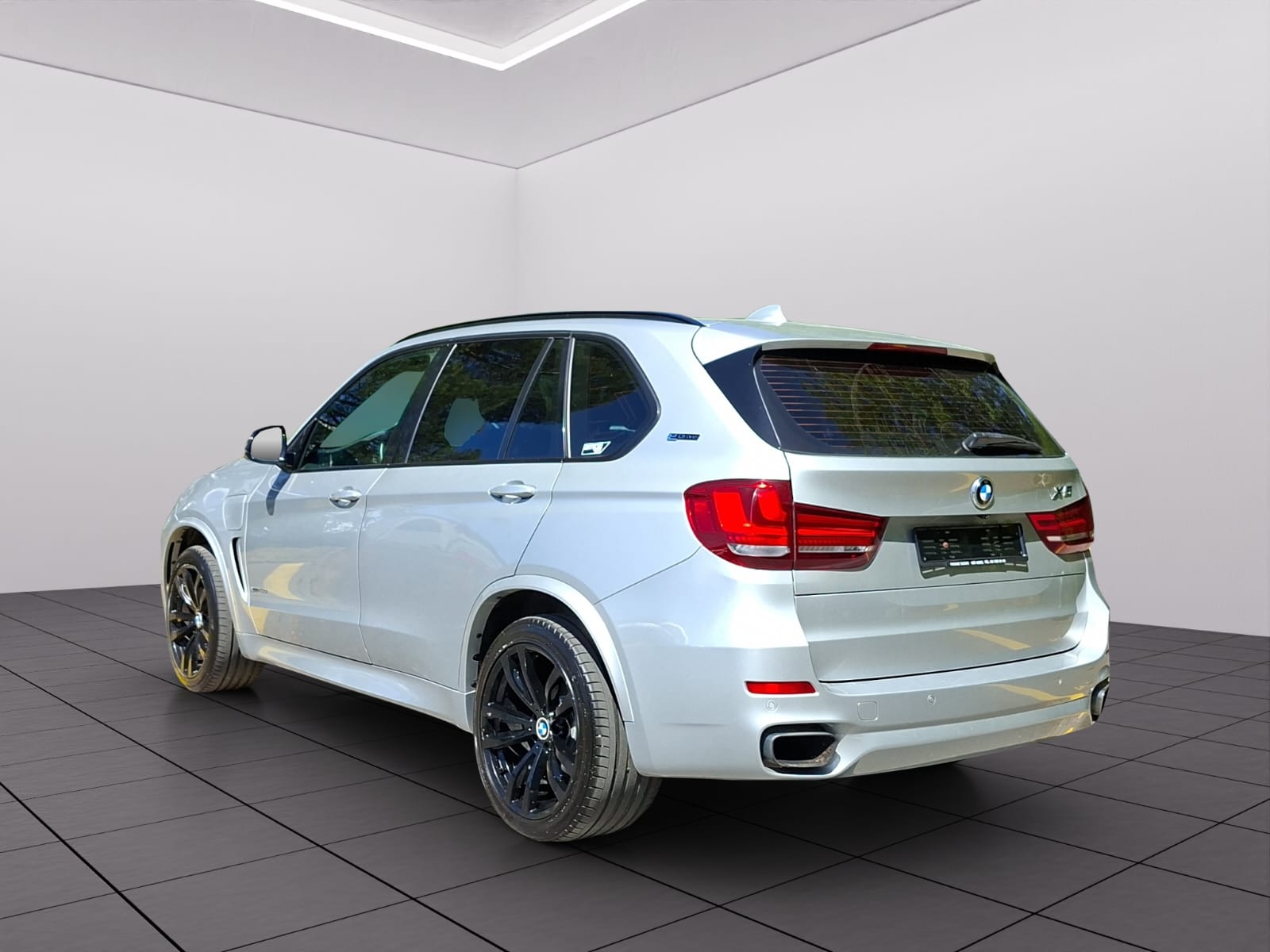 BMW X5 xDrive 40e Pack M iPerformance Steptronic-image-6