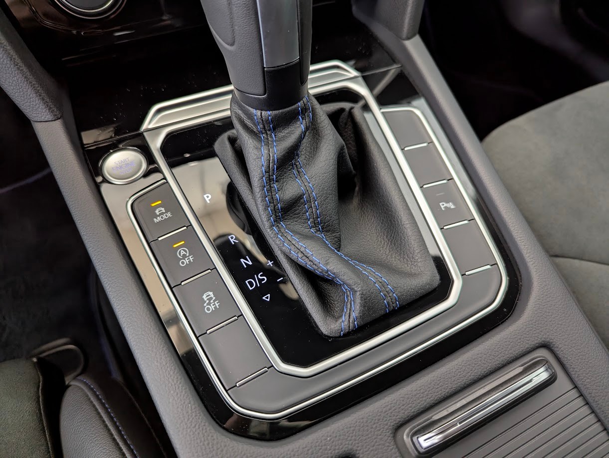 VW Arteon SB 2.0 TSI R DSG 4Motion*1.HAND 12MT GAR VOLL-LED KEYLESS NAVI SITZ+LENKRADHEIZUNG DCC ACC*-image-24