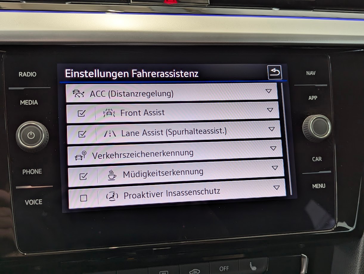VW Arteon SB 2.0 TSI R DSG 4Motion*1.HAND 12MT GAR VOLL-LED KEYLESS NAVI SITZ+LENKRADHEIZUNG DCC ACC*-image-20