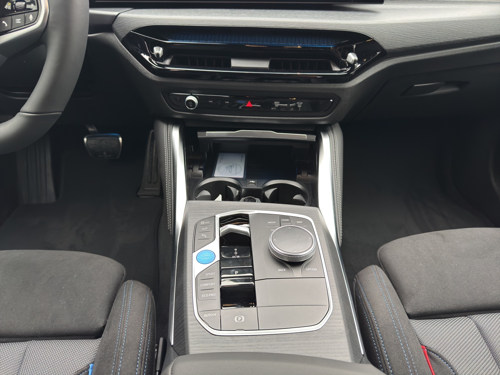 BMW i4 xDrive 40 M Sport Pro-image-15