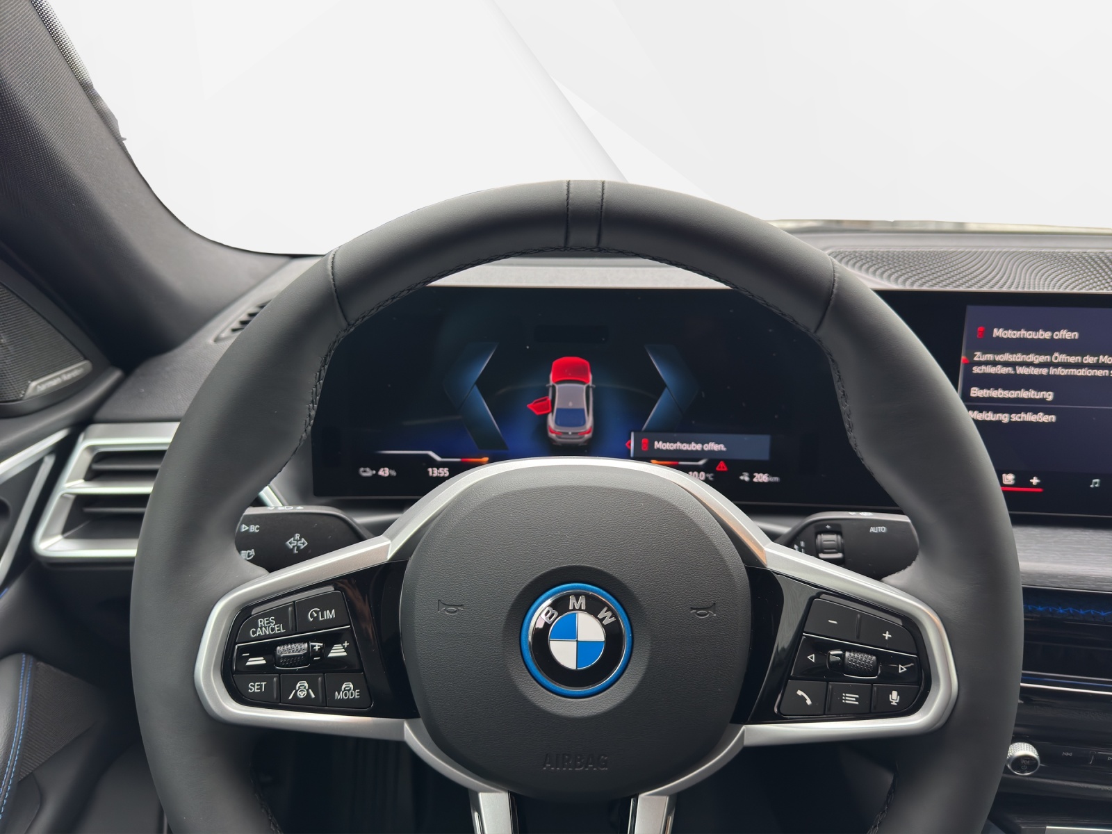 BMW i4 xDrive 40 M Sport Pro-image-14