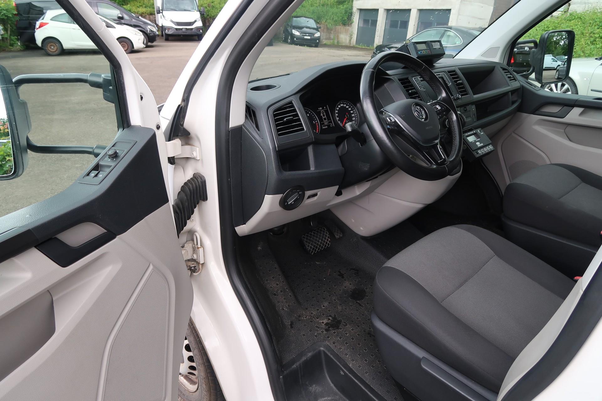 VW T6 2.0 TDI DSG Kühlkasten mit Aggregat-image-9