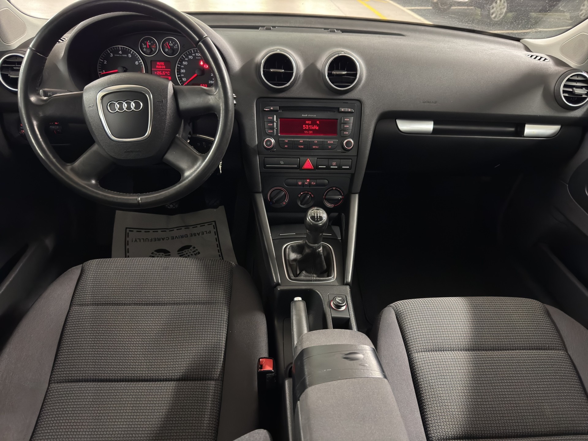 AUDI A3 1.6 Attraction-image-10