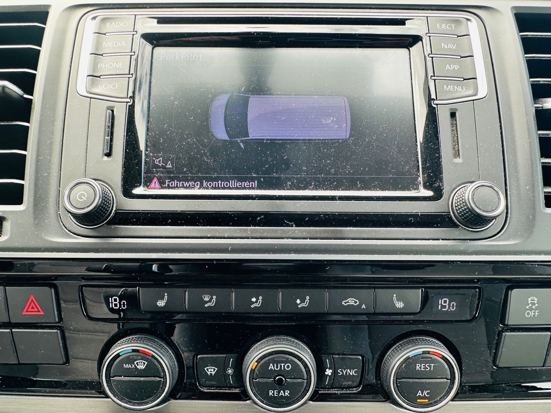 VW 2.0TDi 204PS 4x4 CALIFORNIA ***Aufstelldach-Küche***-image-29