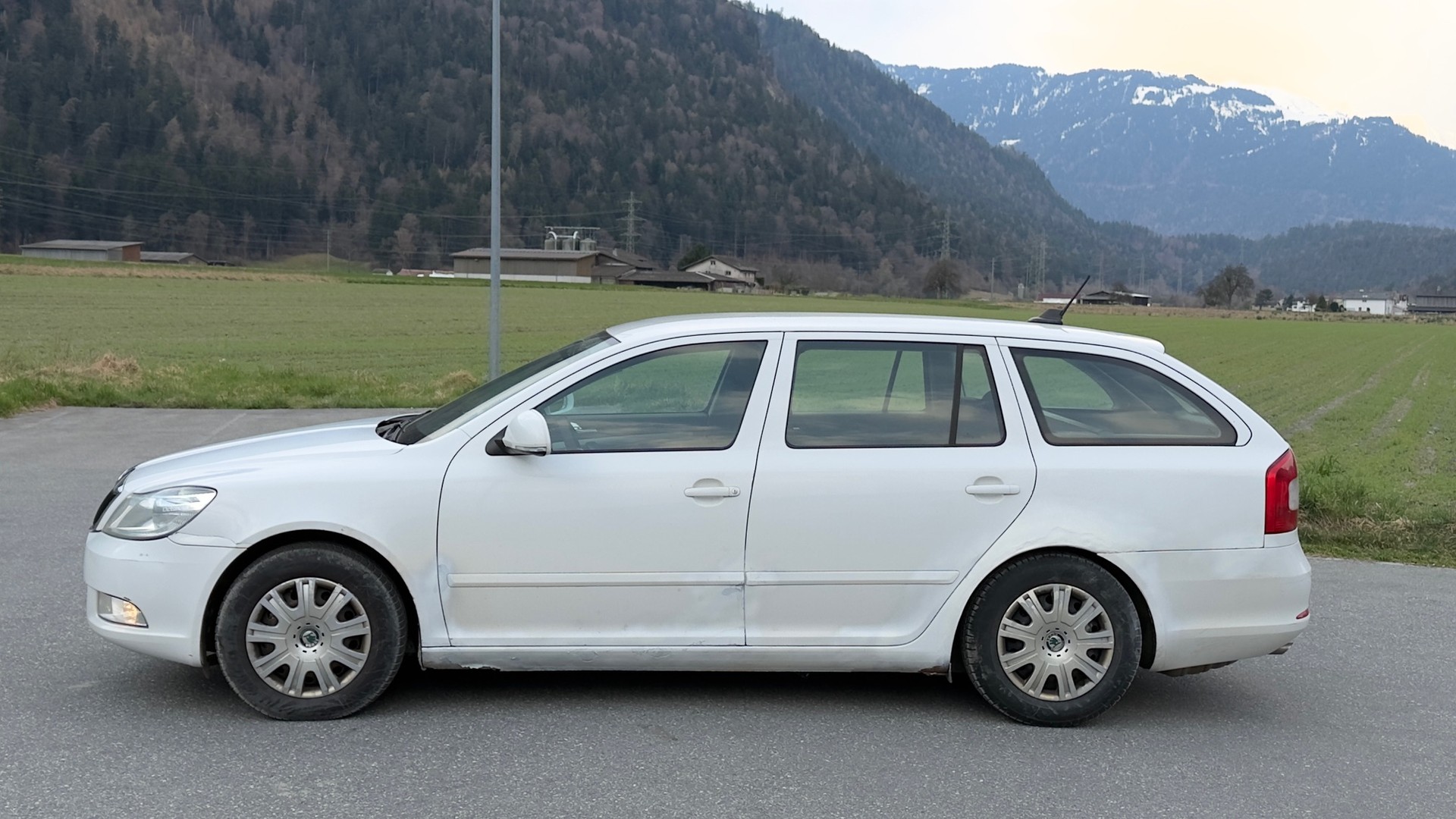 SKODA Octavia Combi 2.0 TDI AllDrive 4x4-image-7