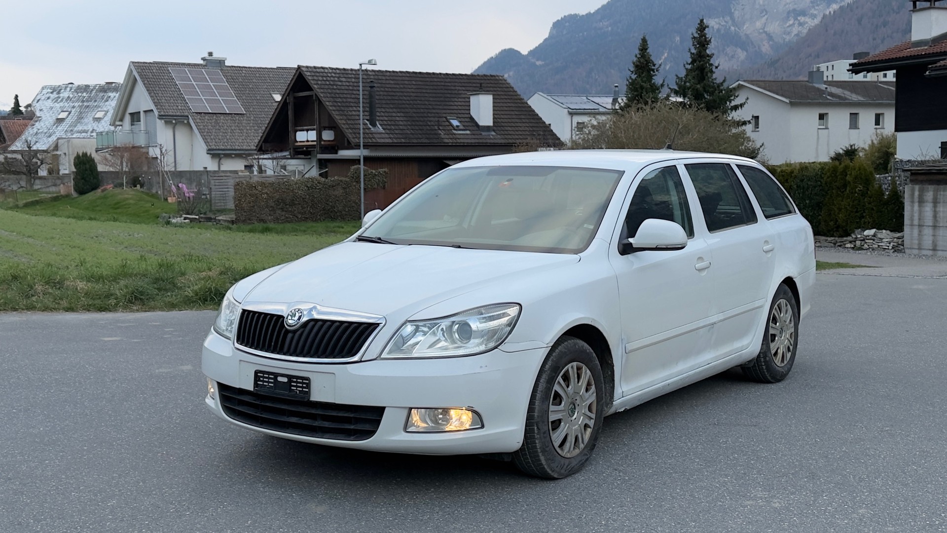 SKODA Octavia Combi 2.0 TDI AllDrive 4x4-image-0