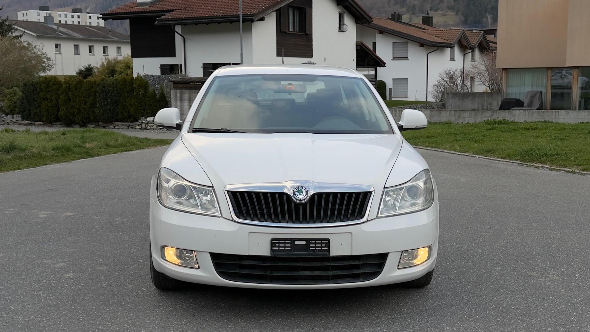 SKODA Octavia Combi 2.0 TDI AllDrive 4x4-image-1