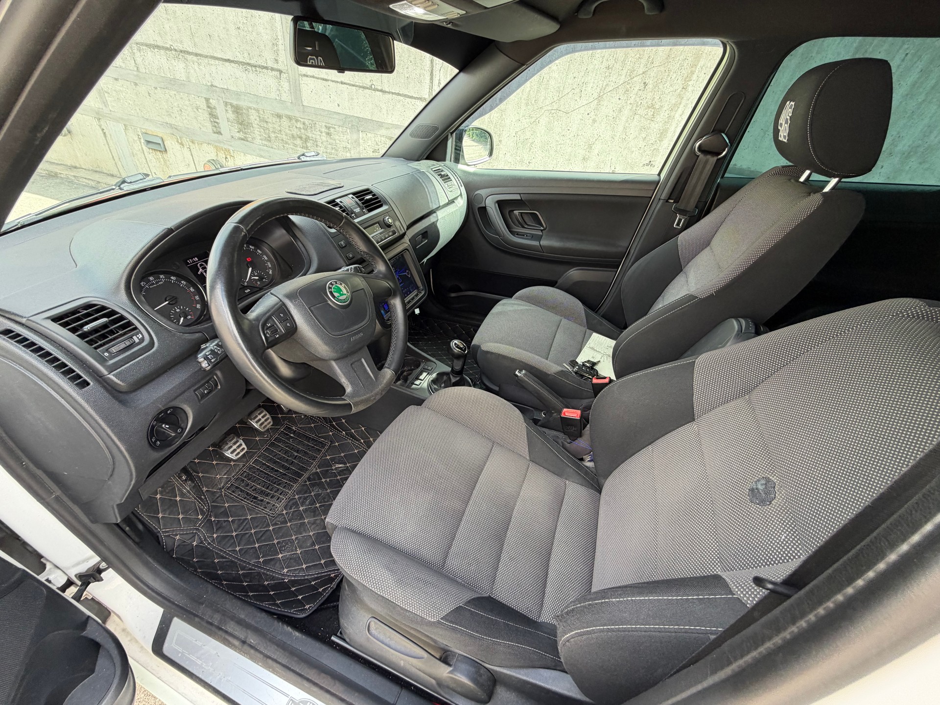 SKODA Fabia 1.6 TDI Monte Carlo-image-7
