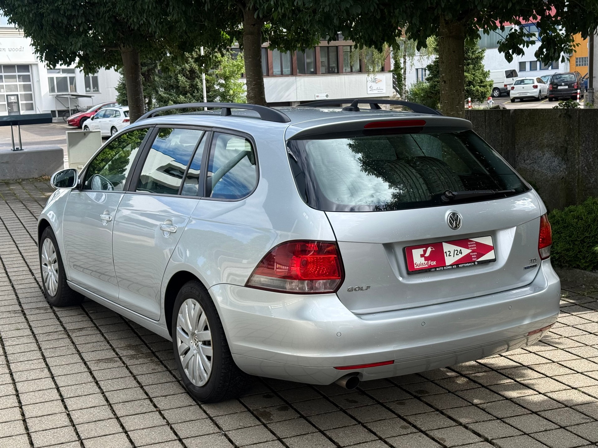 VW Golf Variant 1.6 TDI BMT Trendline-image-3