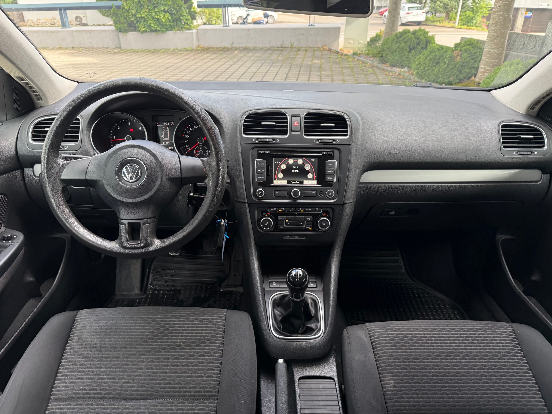 VW Golf Variant 1.6 TDI BMT Trendline-image-6