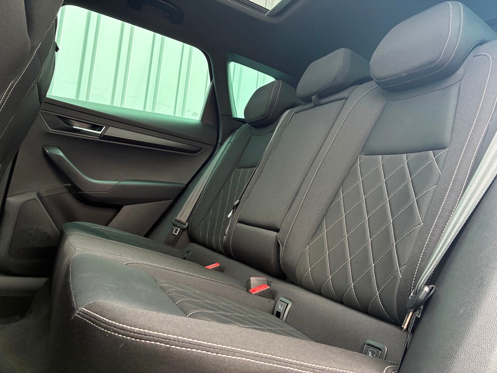 SKODA Karoq 2.0 TSI SportLine 4x4 DSG-image-12