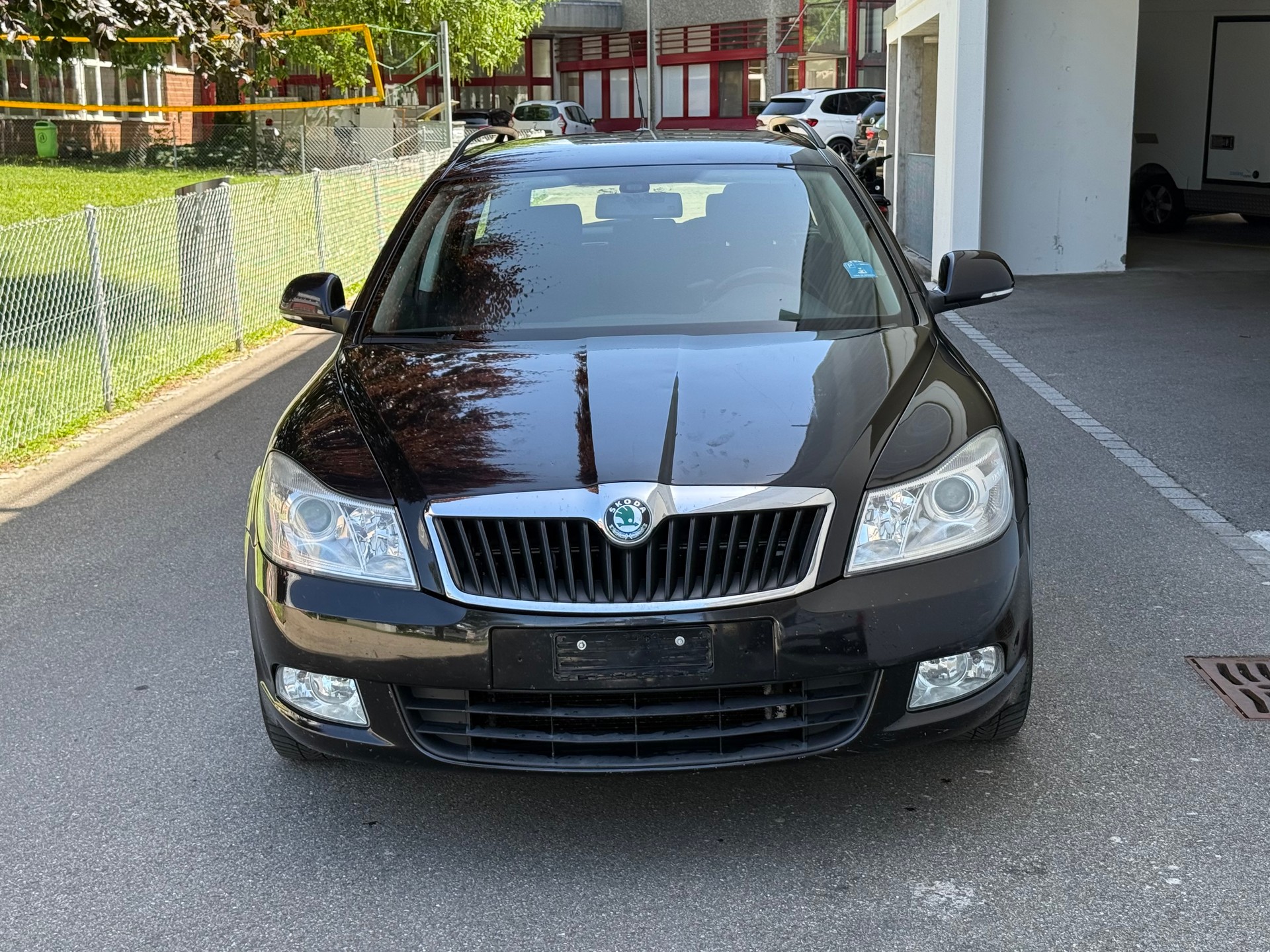 SKODA Octavia Combi 1.6 TDI Classic-image-0