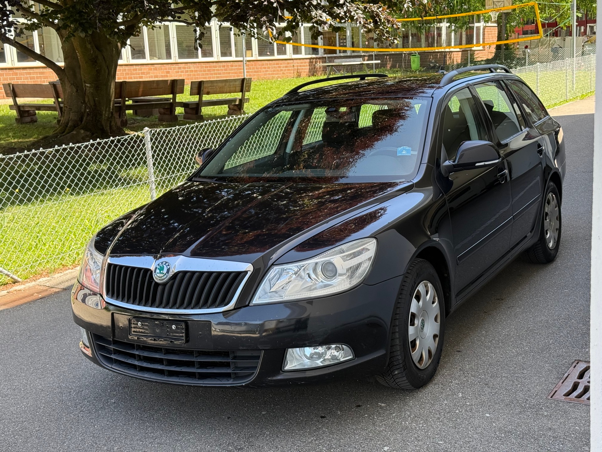 SKODA Octavia Combi 1.6 TDI Classic-image-1