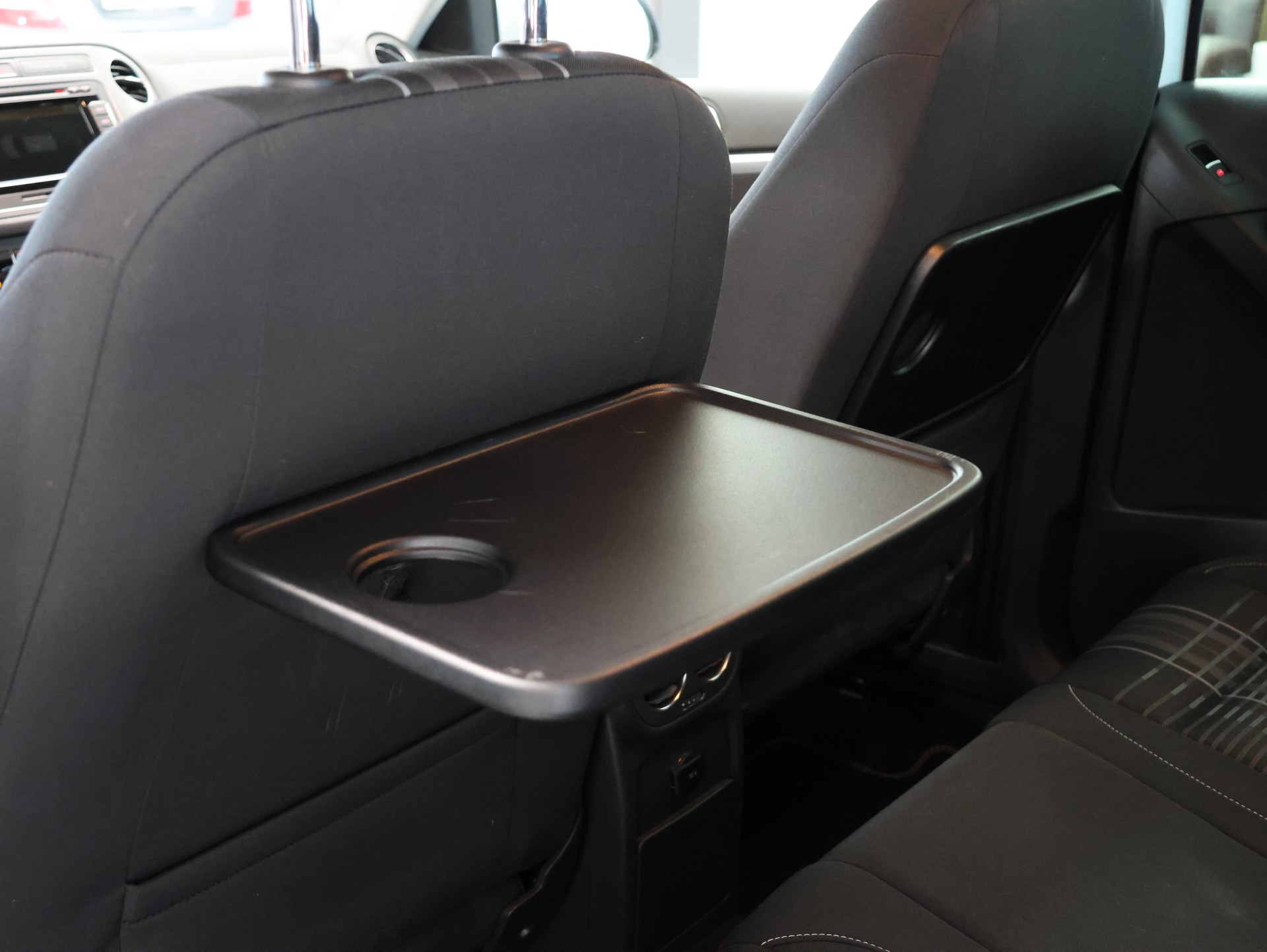 VW Tiguan 2.0 TDI BMT Cup R-Line 4Motion DSG *Rückfahrkamera* *R-Line* *4 Motion Allrad*-image-26