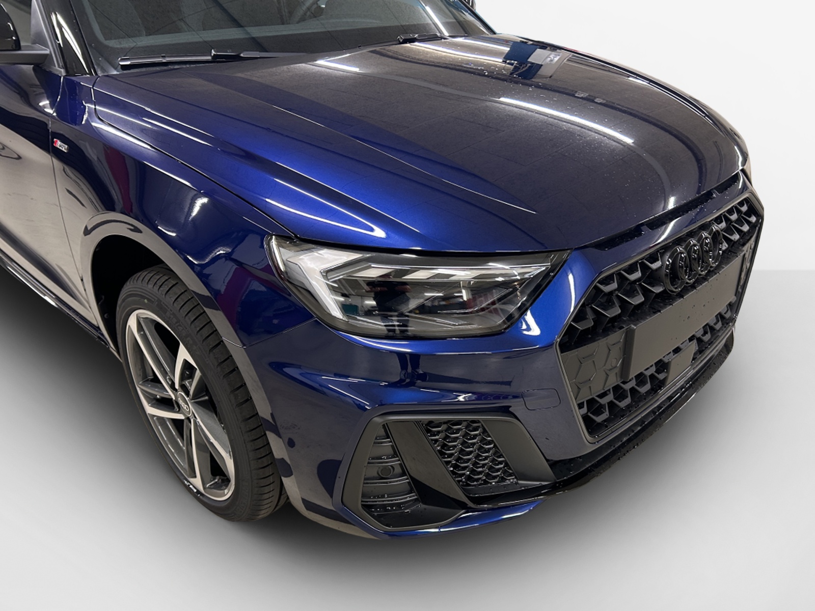 AUDI A1 Sportback 30 TFSI S Line Attraction S-tronic-image-15