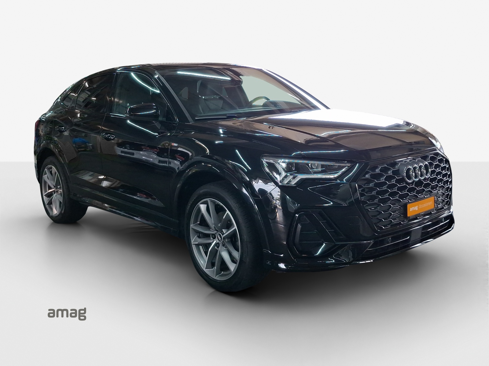AUDI Q3 Sportback 35 TFSI Attraction S-tronic-image-5