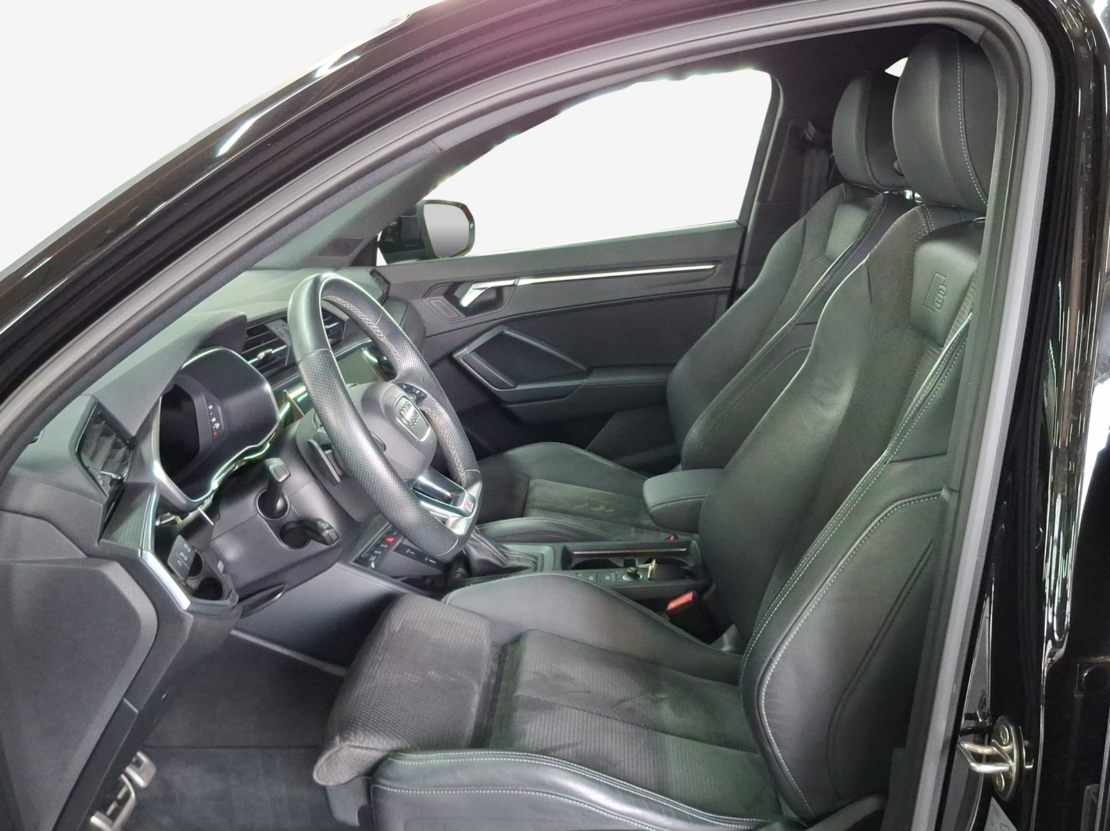 AUDI Q3 Sportback 35 TFSI Attraction S-tronic-image-7