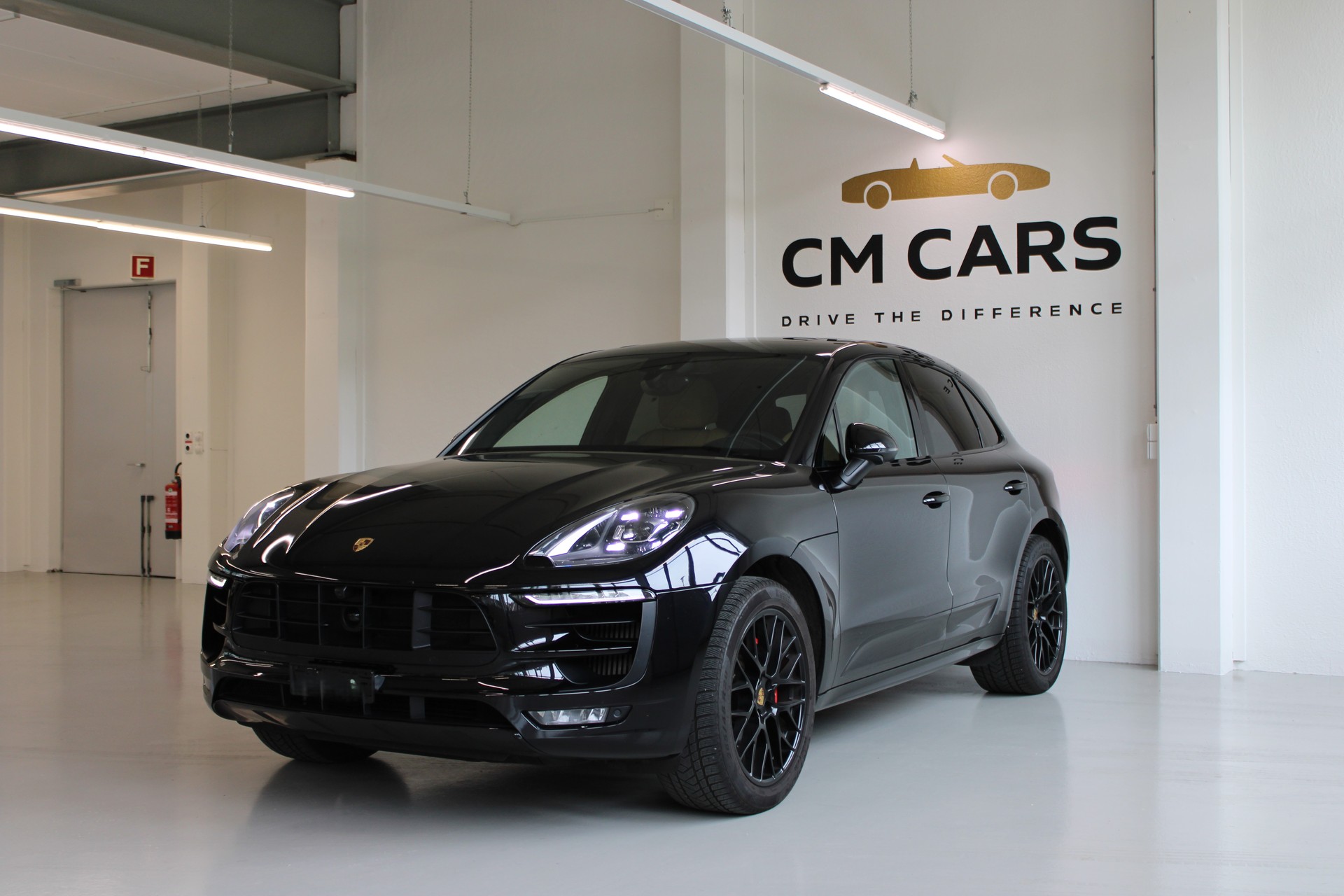 PORSCHE Macan GTS PDK-image-0