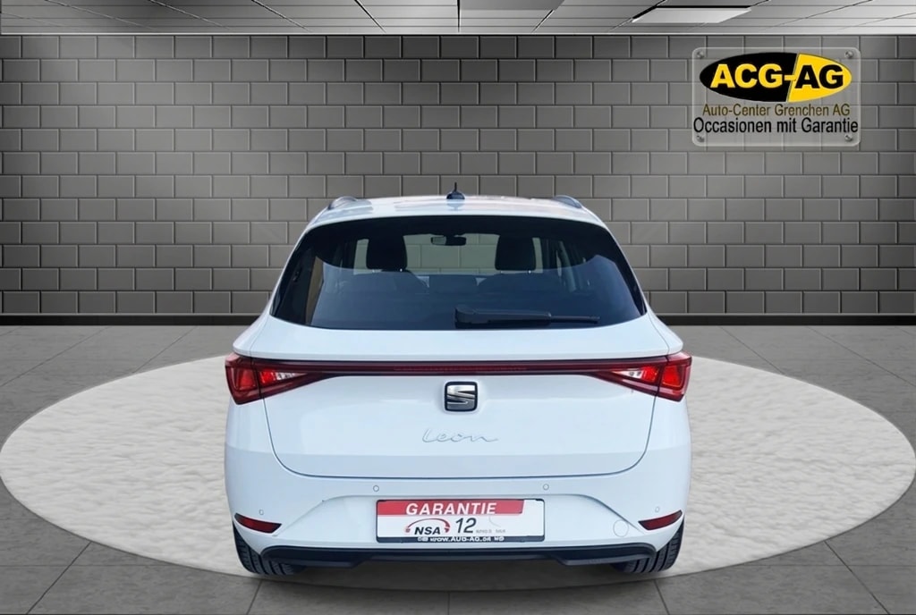 SEAT Leon ST 2.0 TDI EVO DSG Style ** Full Digital Cockpit ** Parklehnassistanz **Gr.Navi ** Parkhilfe ** Neues Modell 2022 **-image-4