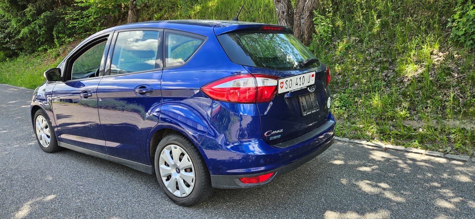 FORD C-Max 1.0 SCTi Titanium-image-2