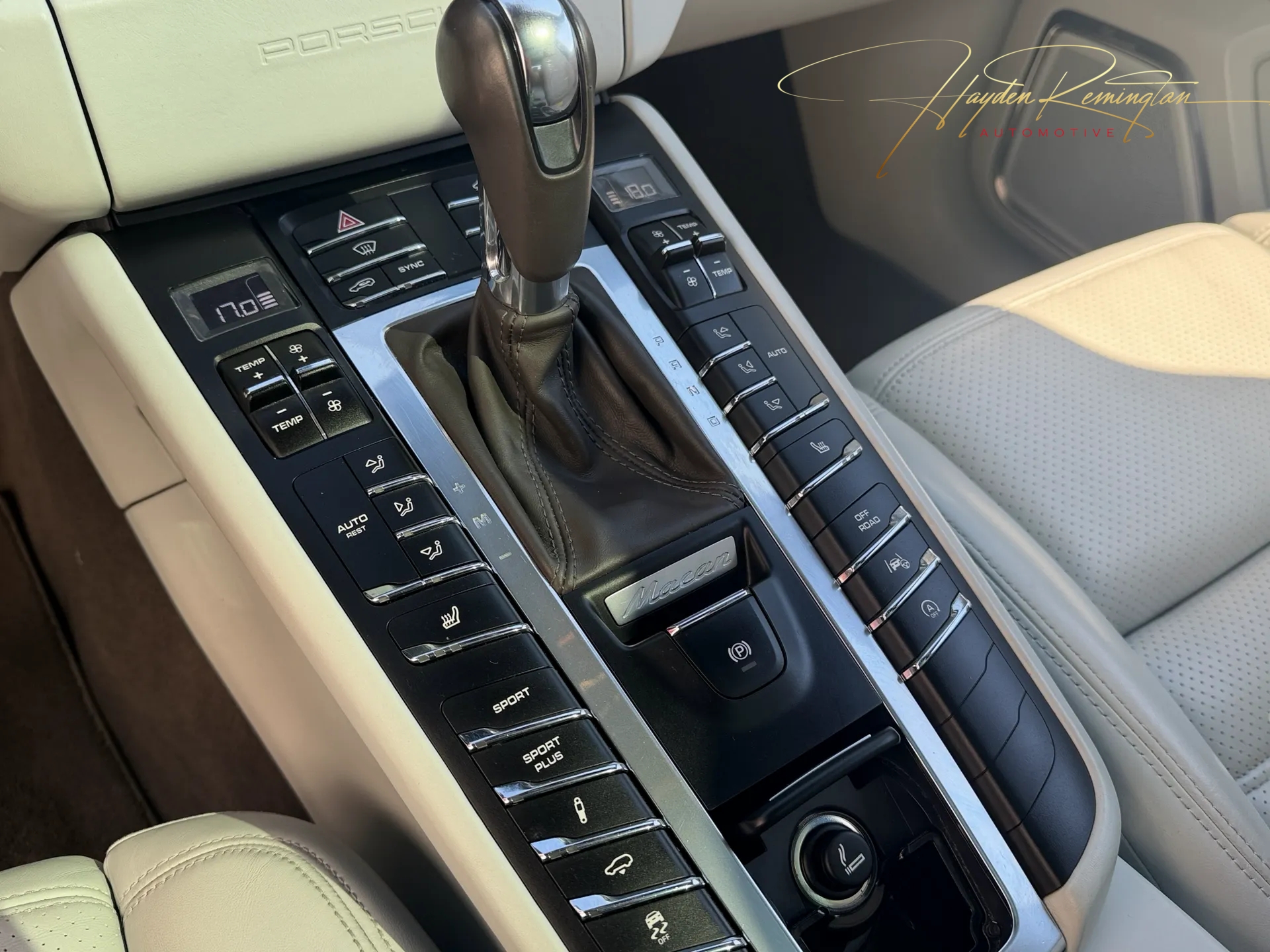 PORSCHE Macan Turbo PDK-image-8