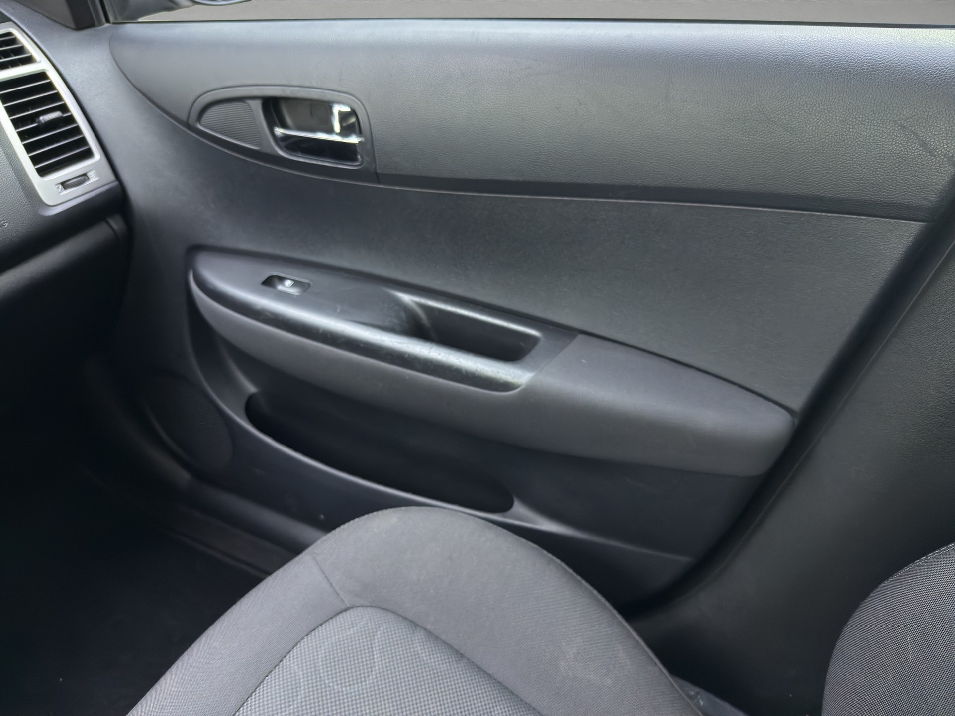 HYUNDAI 1.4 CRDi Style-image-19