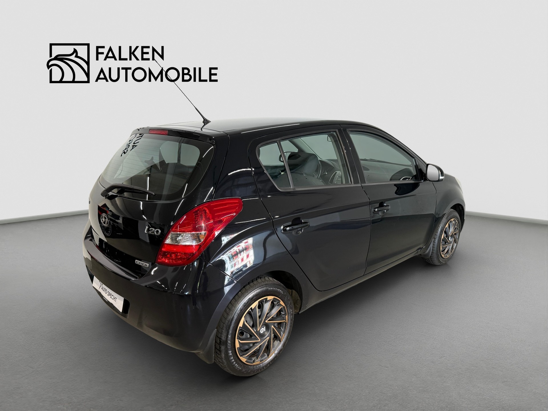 HYUNDAI 1.4 CRDi Style-image-3
