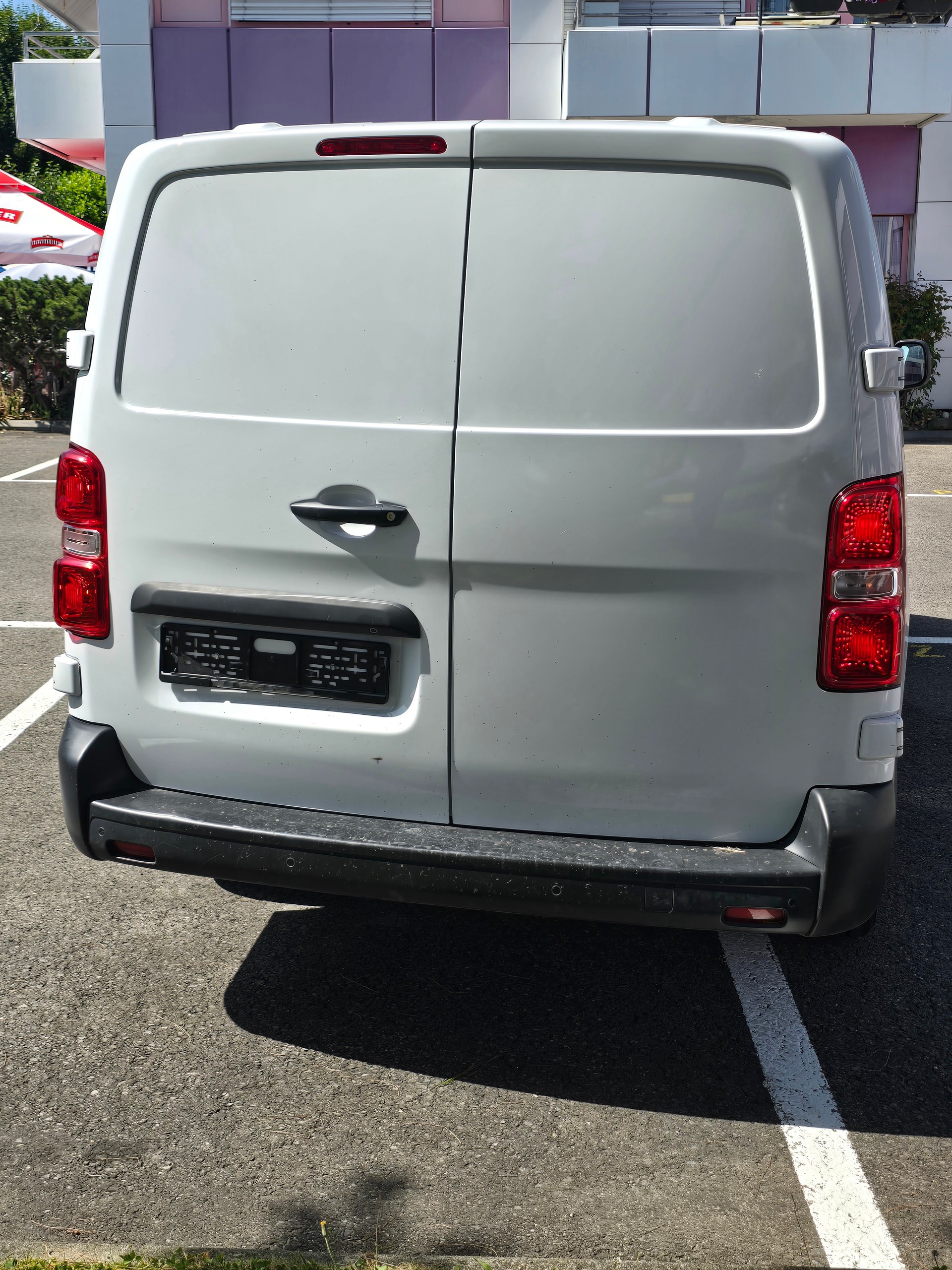 PEUGEOT Expert 2.0 BlueHDi 140 S&S Premium Long EAT8-image-5