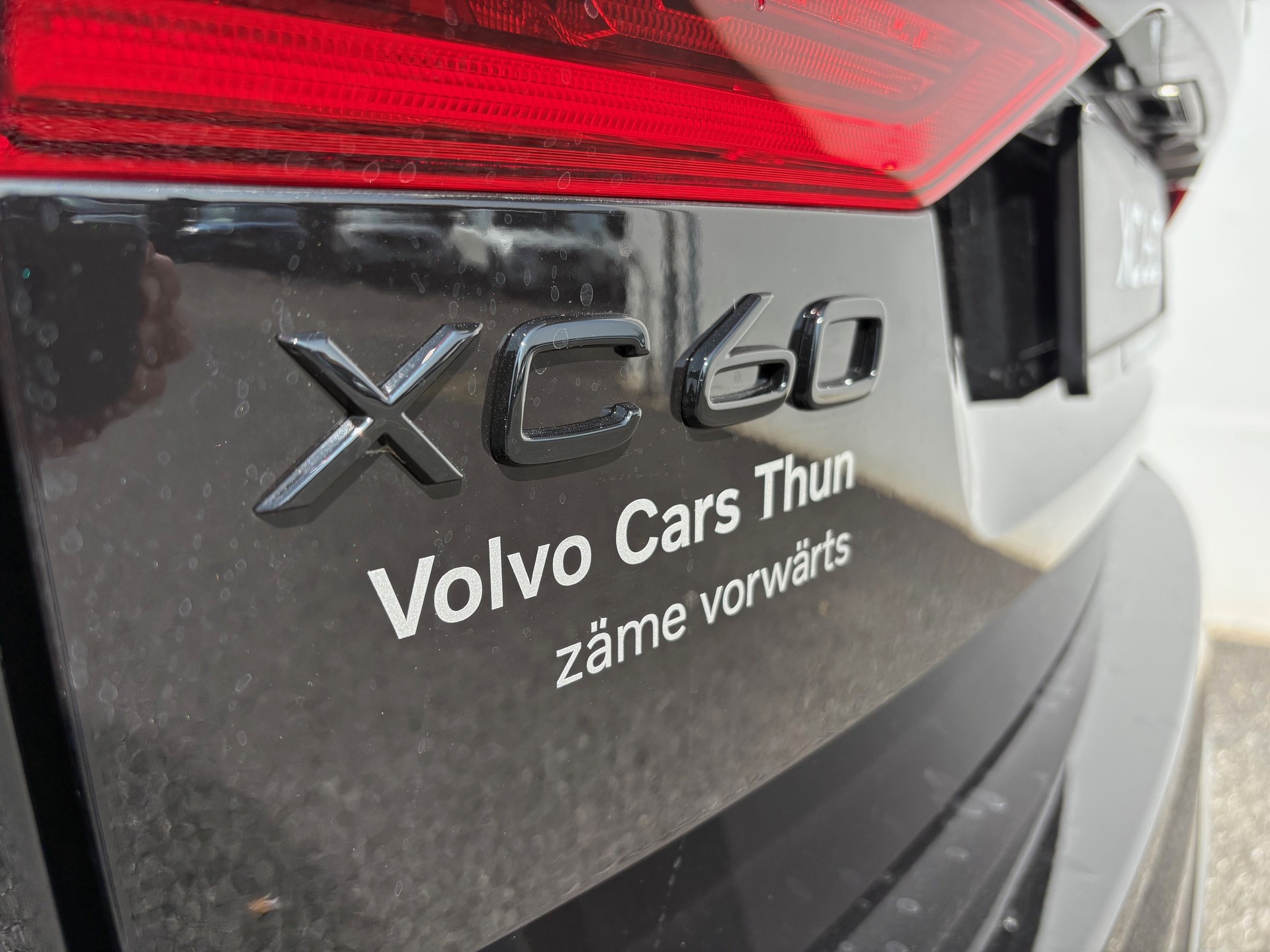 VOLVO XC60 2.0 T8 TE Black Edition eAWD-image-4