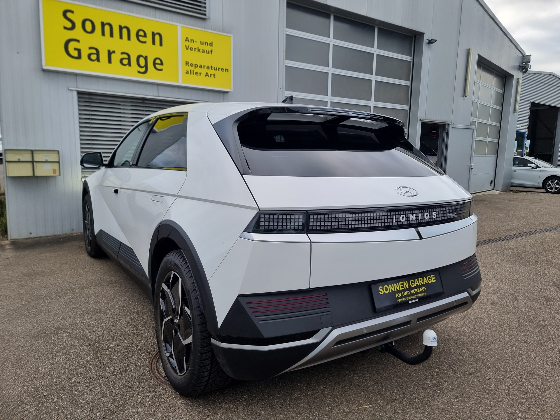 HYUNDAI Ioniq 5 77kWh Amplia 4WD-image-9