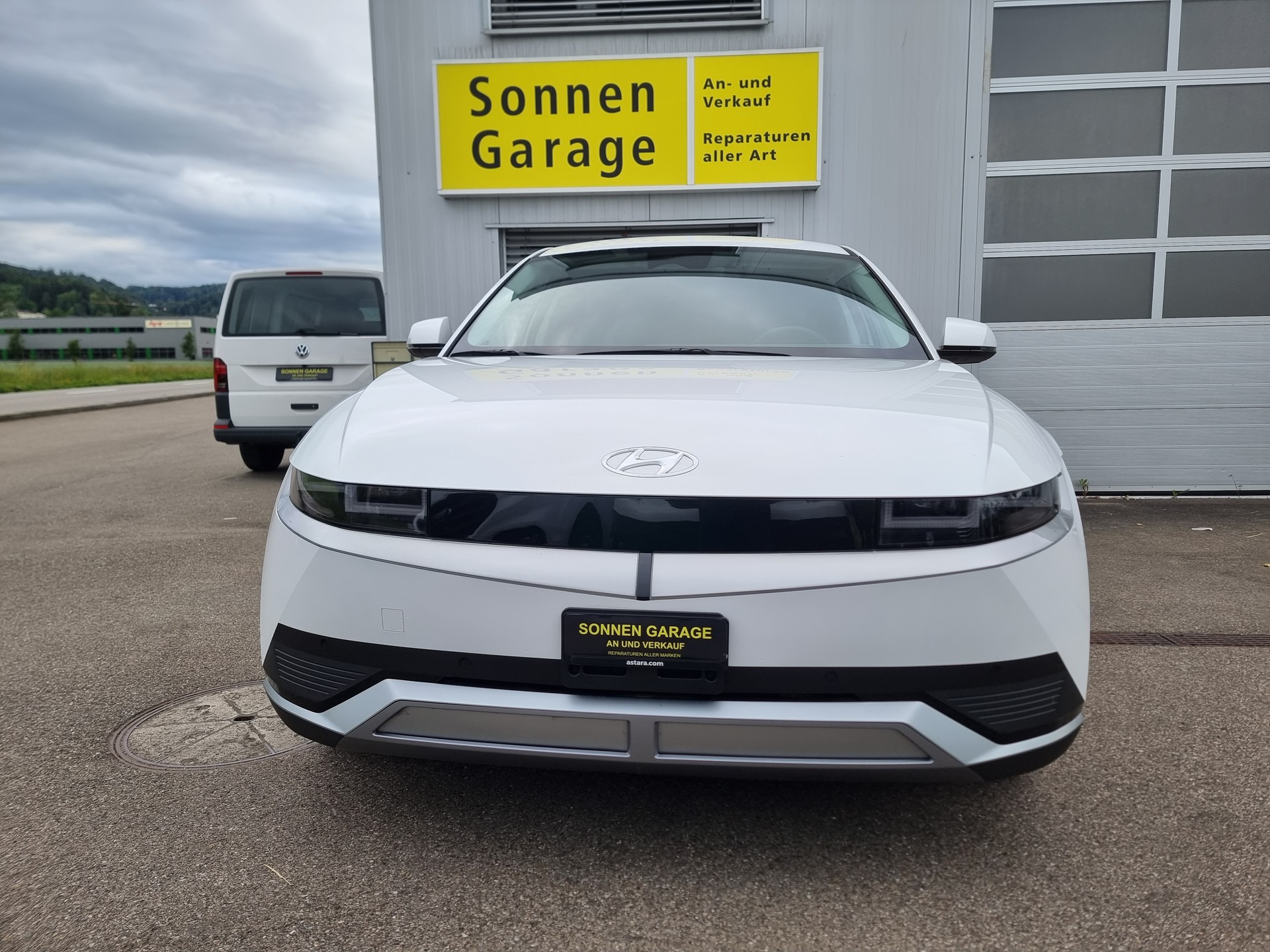 HYUNDAI Ioniq 5 77kWh Amplia 4WD-image-1