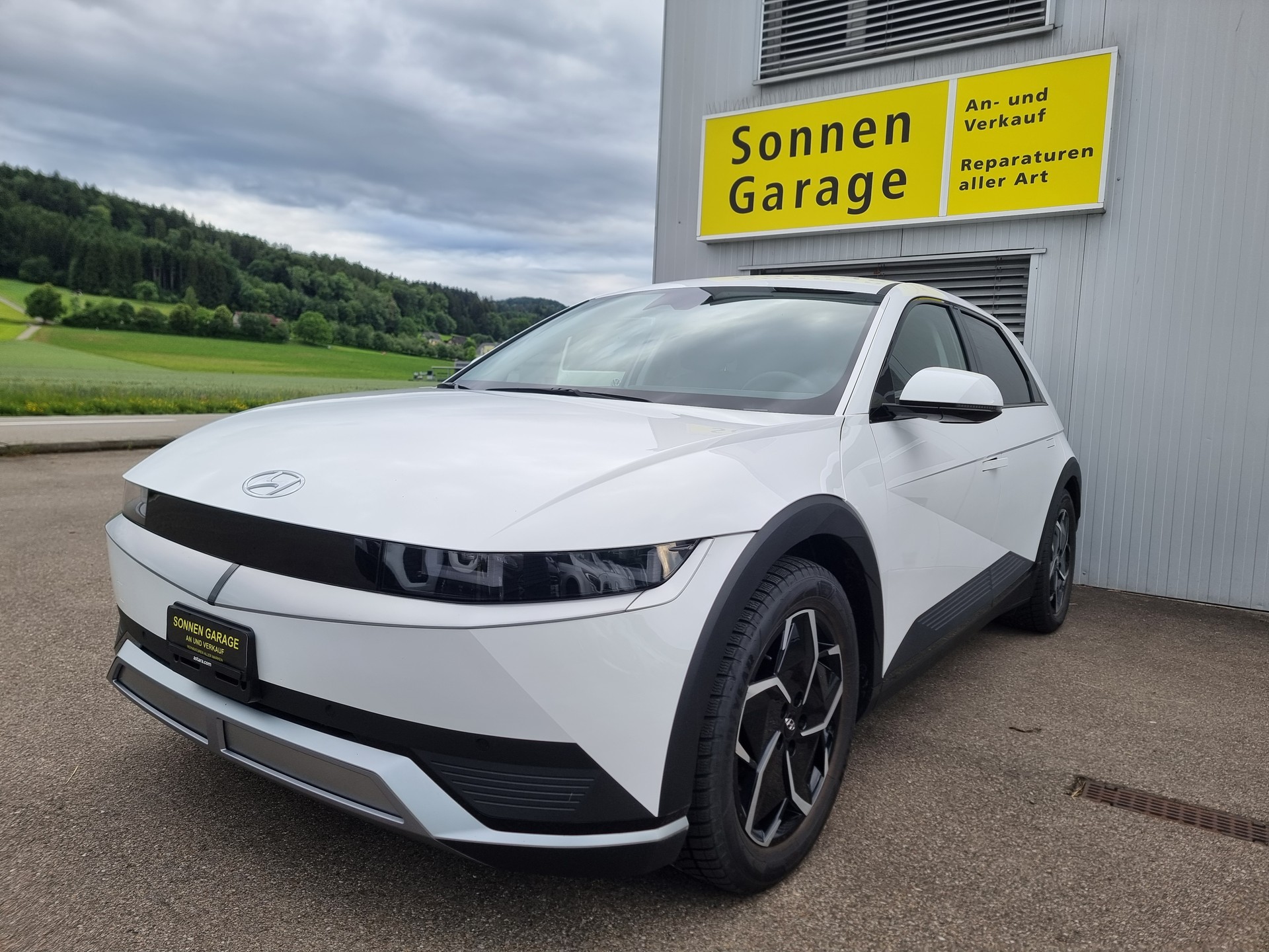 HYUNDAI Ioniq 5 77kWh Amplia 4WD-image-0