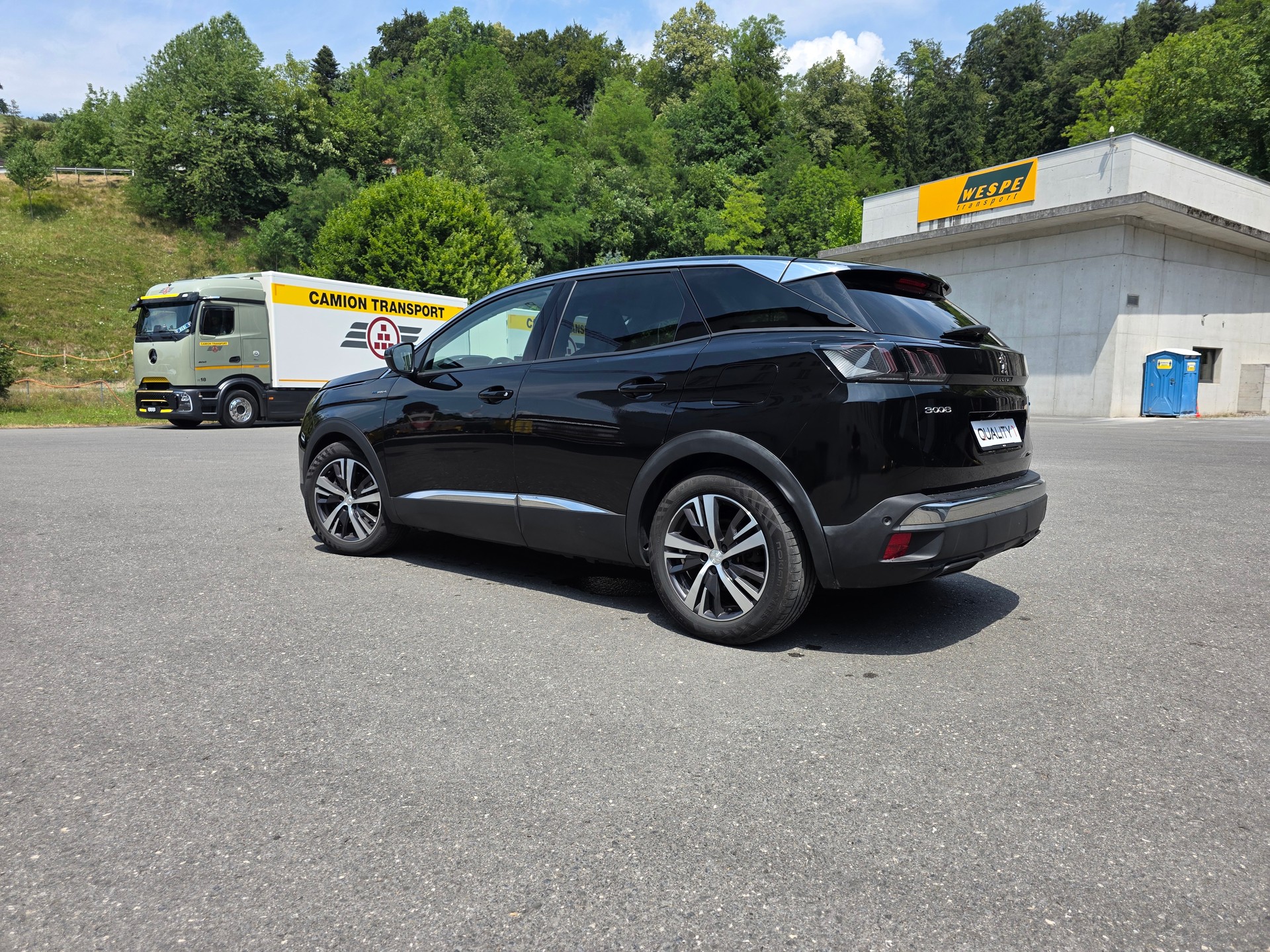 PEUGEOT 3008 300e Hybrid4 Allure Pack EAT8-image-14