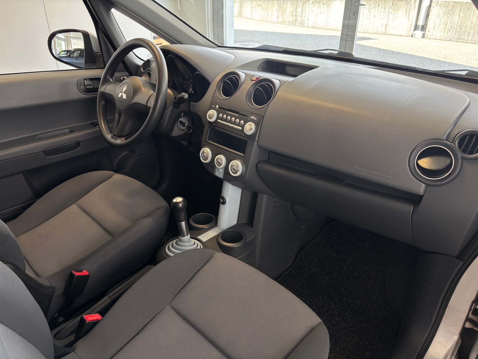 MITSUBISHI Colt 1.3 16V Inform-image-7