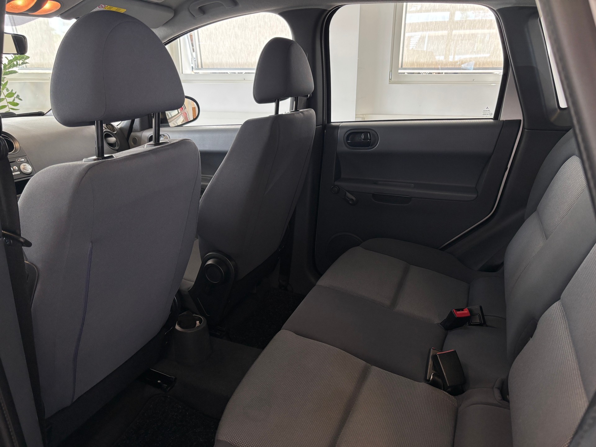 MITSUBISHI Colt 1.3 16V Inform-image-11