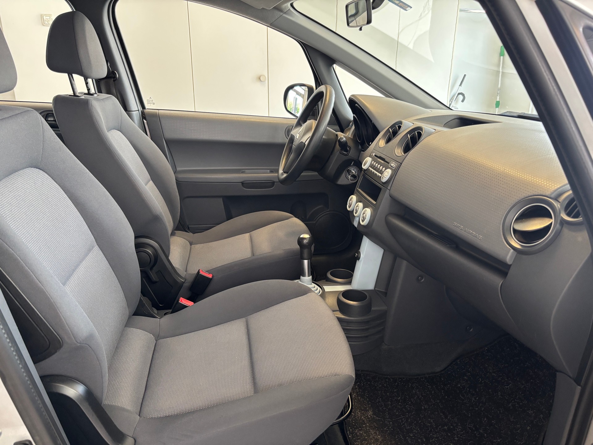 MITSUBISHI Colt 1.3 16V Inform-image-9