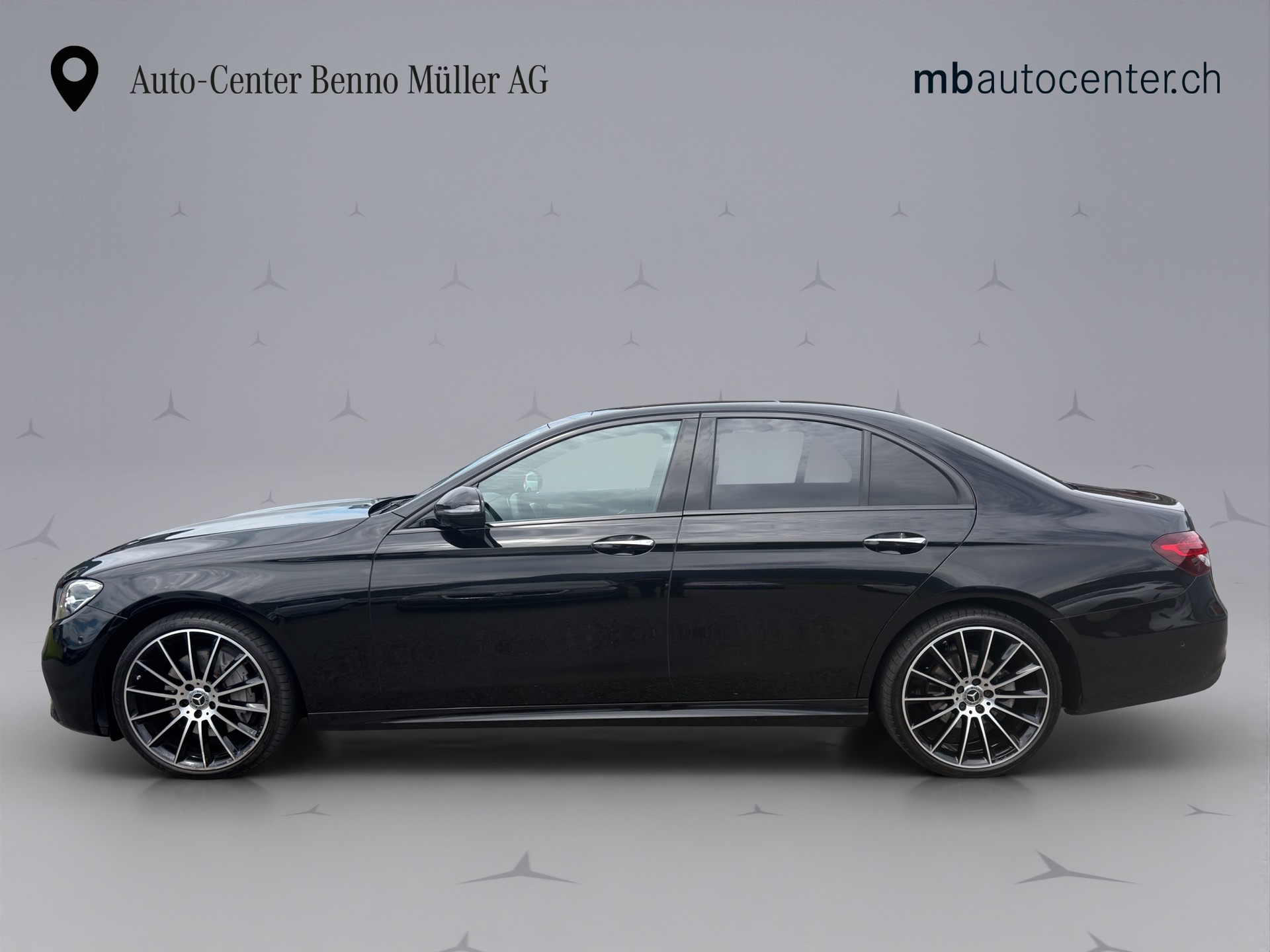 MERCEDES-BENZ E 220 d AMG Line 4matic-image-1