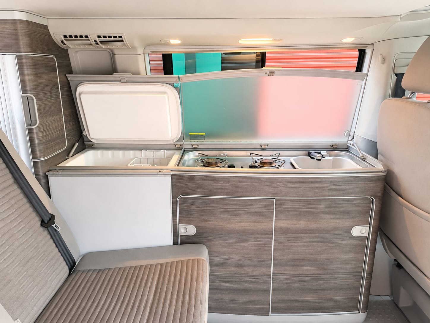 VW T6 California Ocean 4 Motion 150CV 2.0 TDI-image-5