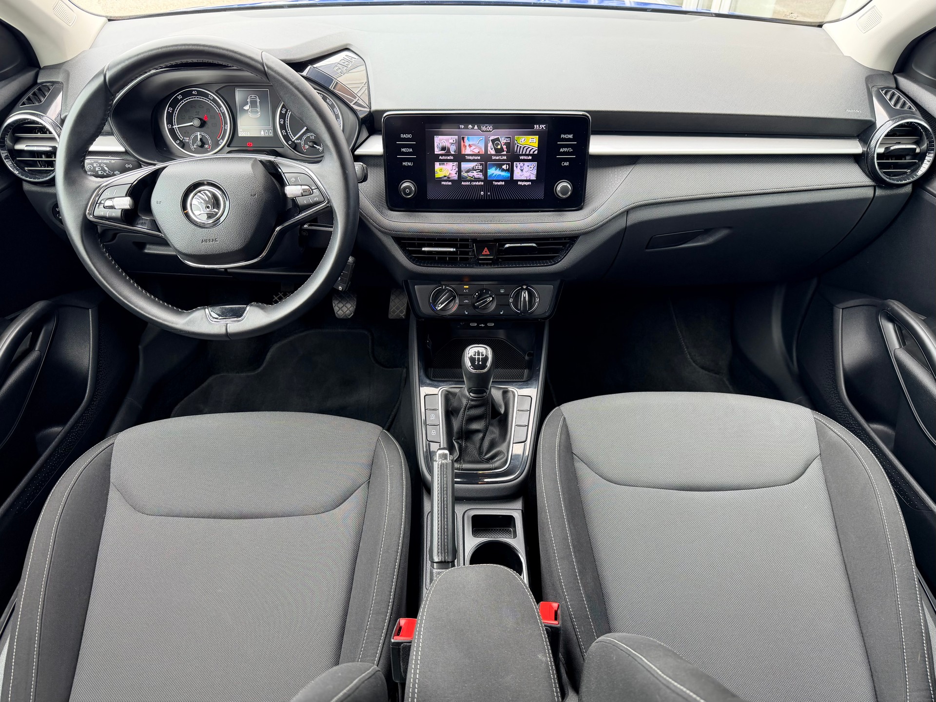 SKODA Fabia 1.0 TSI Ambition-image-9